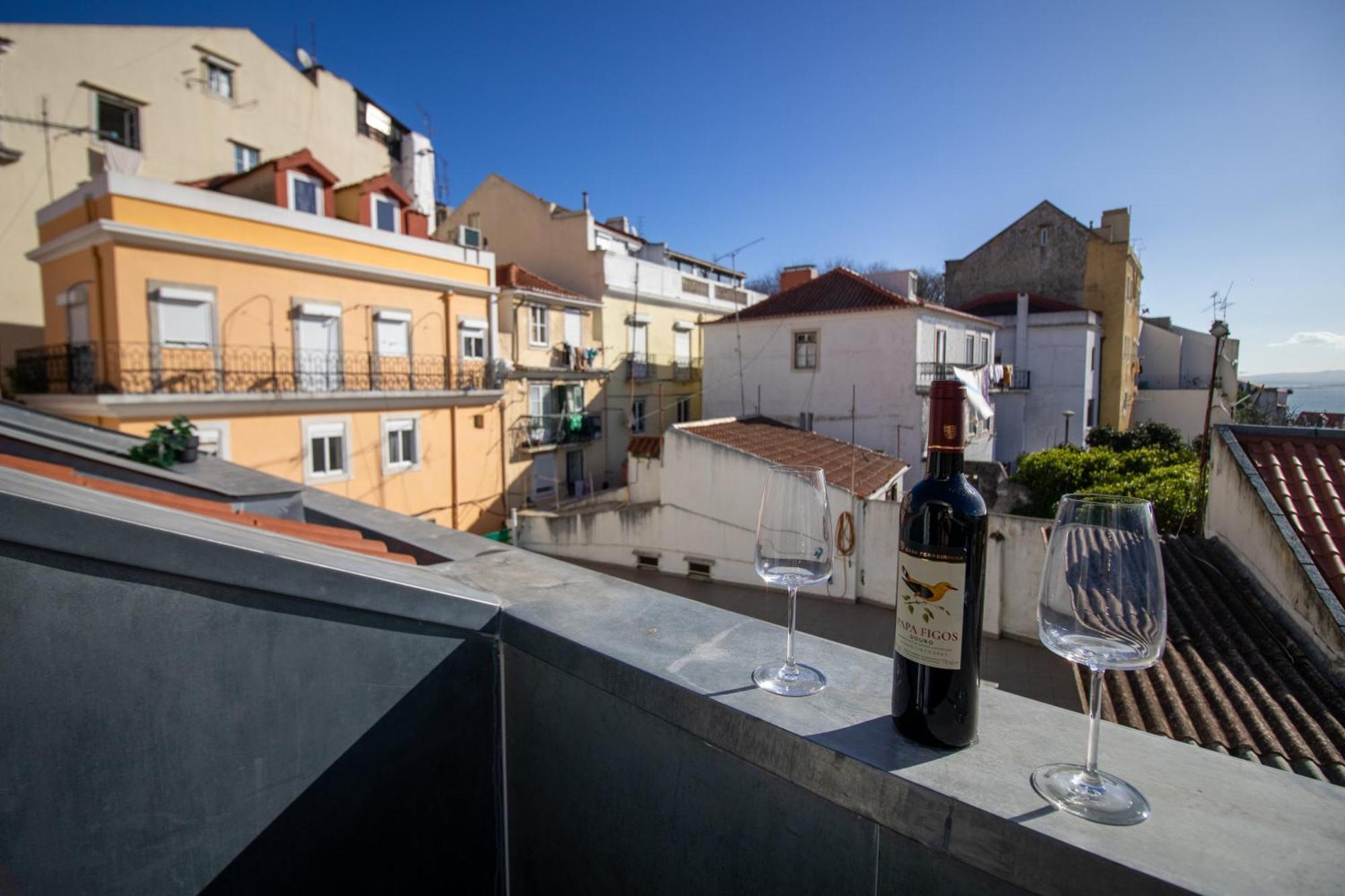 Aparthotel Loios And