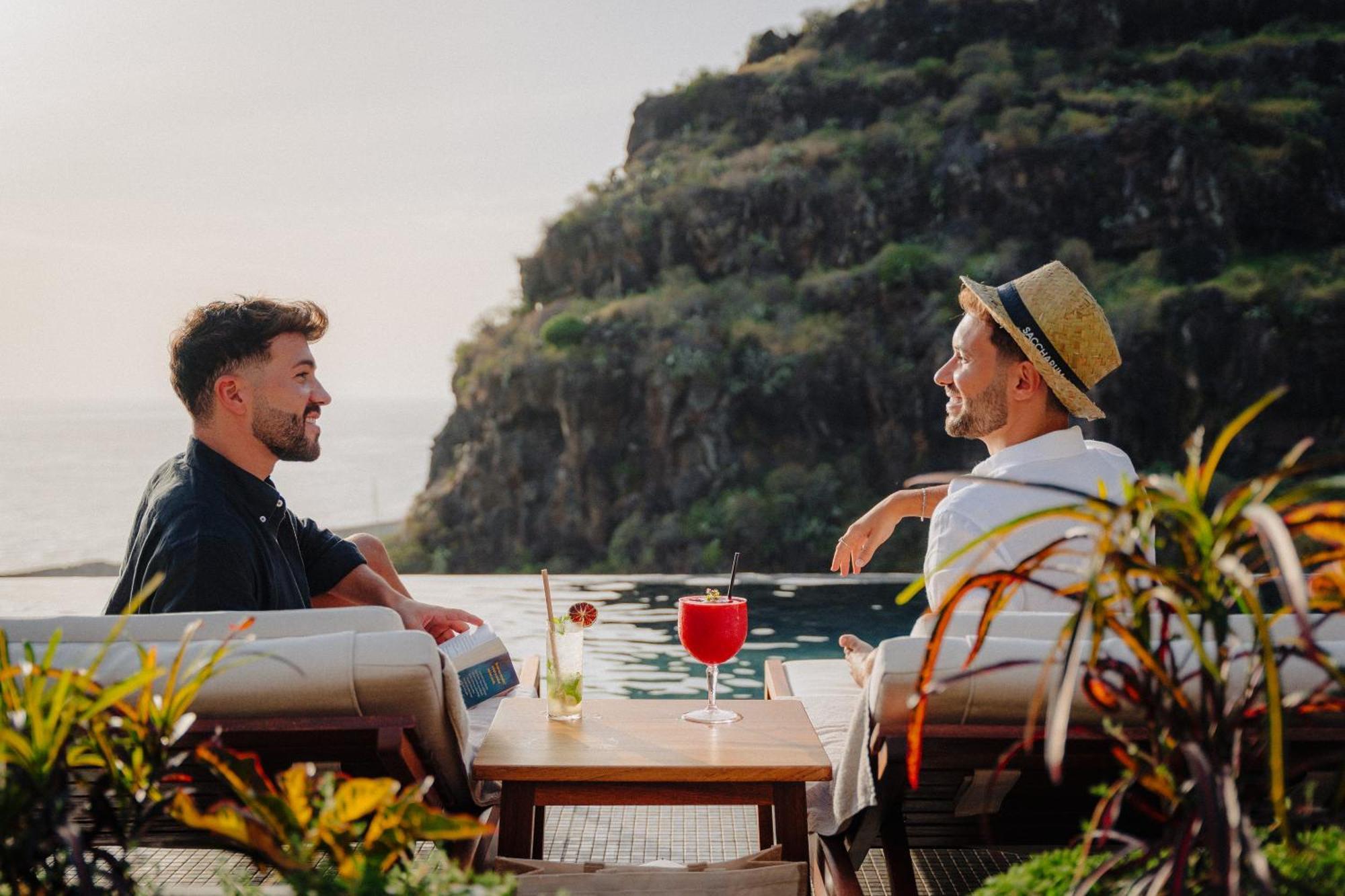 Resort Saccharum - And - Savoy Signature