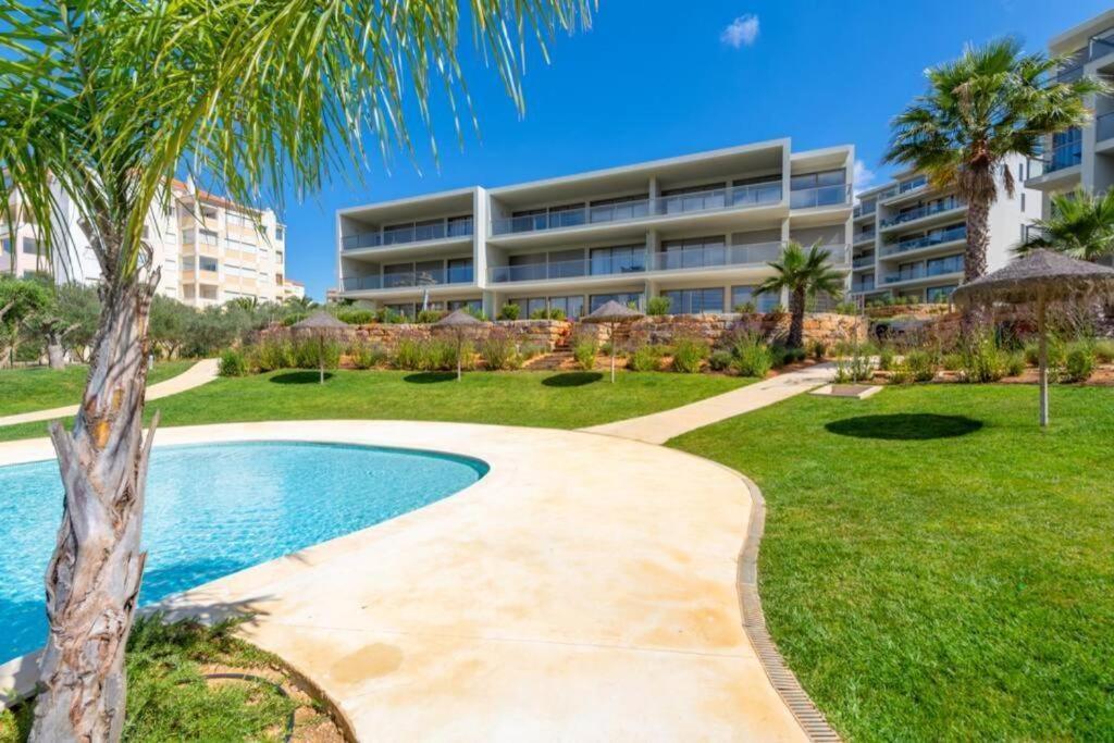Lirios Amarelos Apartamento