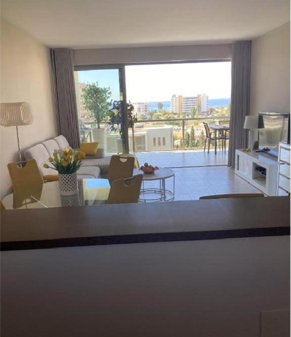 Apartamento Lirios Amarelos *