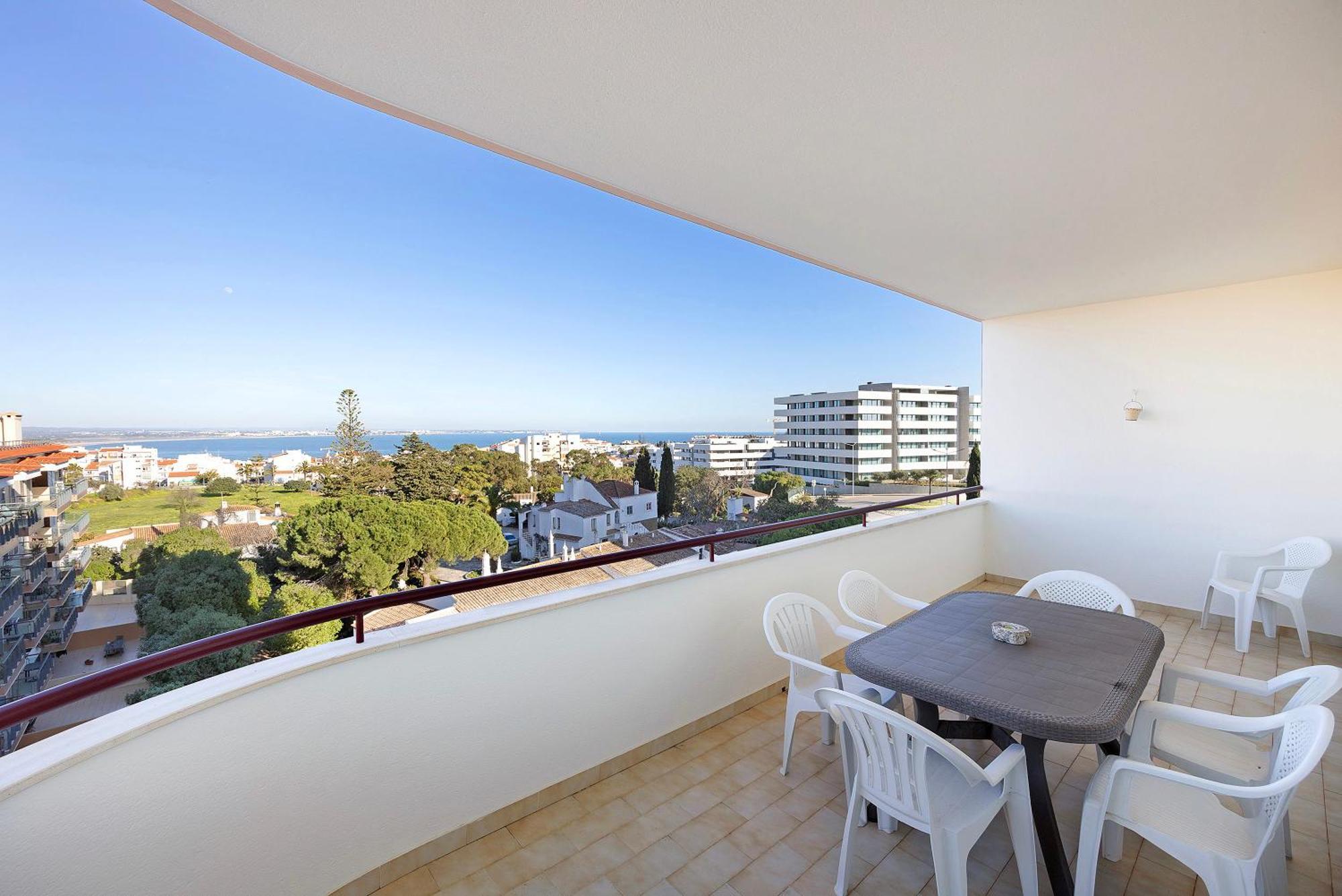 Ocean View Apartment *