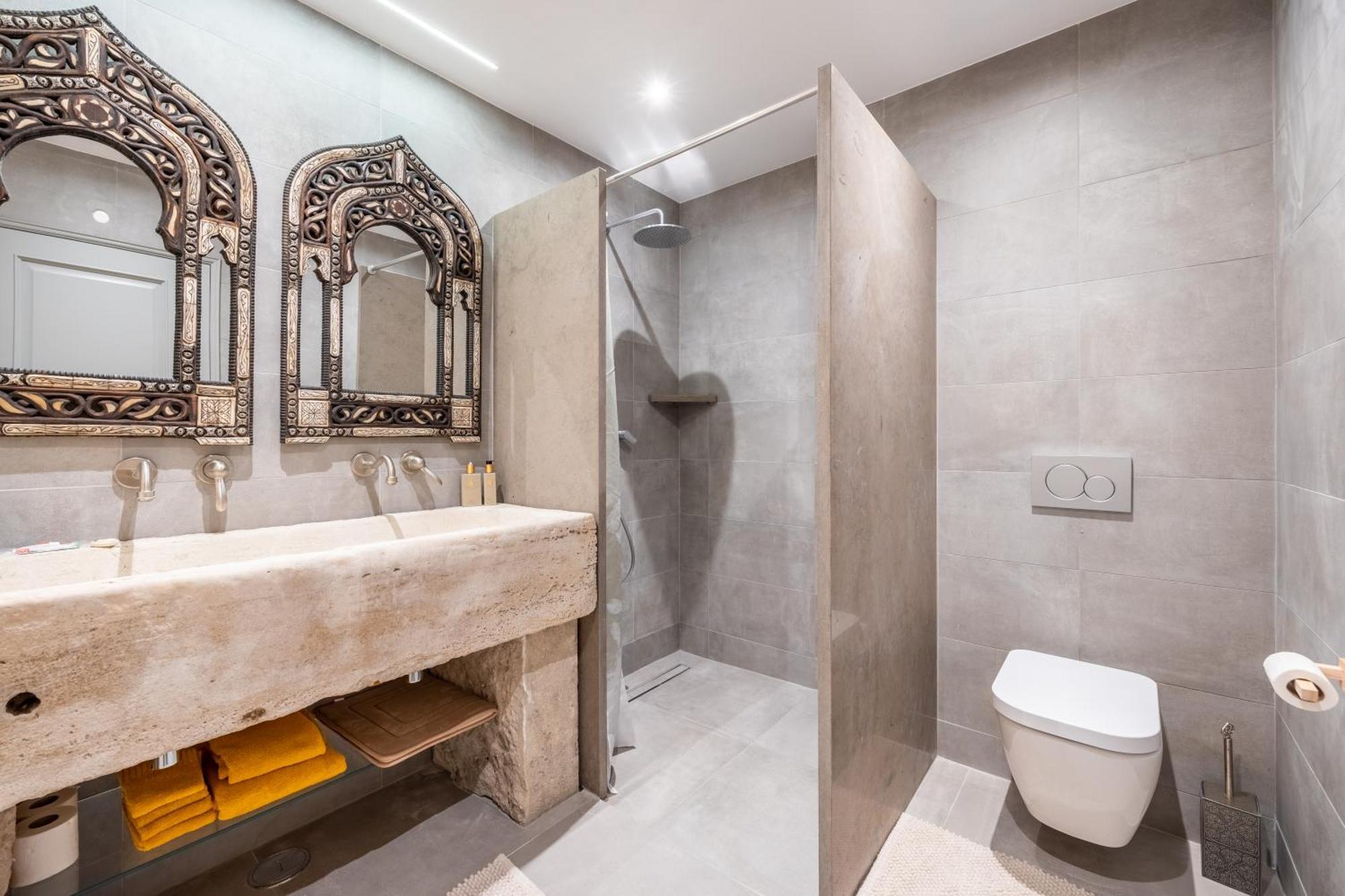 Luxurious & Famous Of Dutch Tv Show Villa