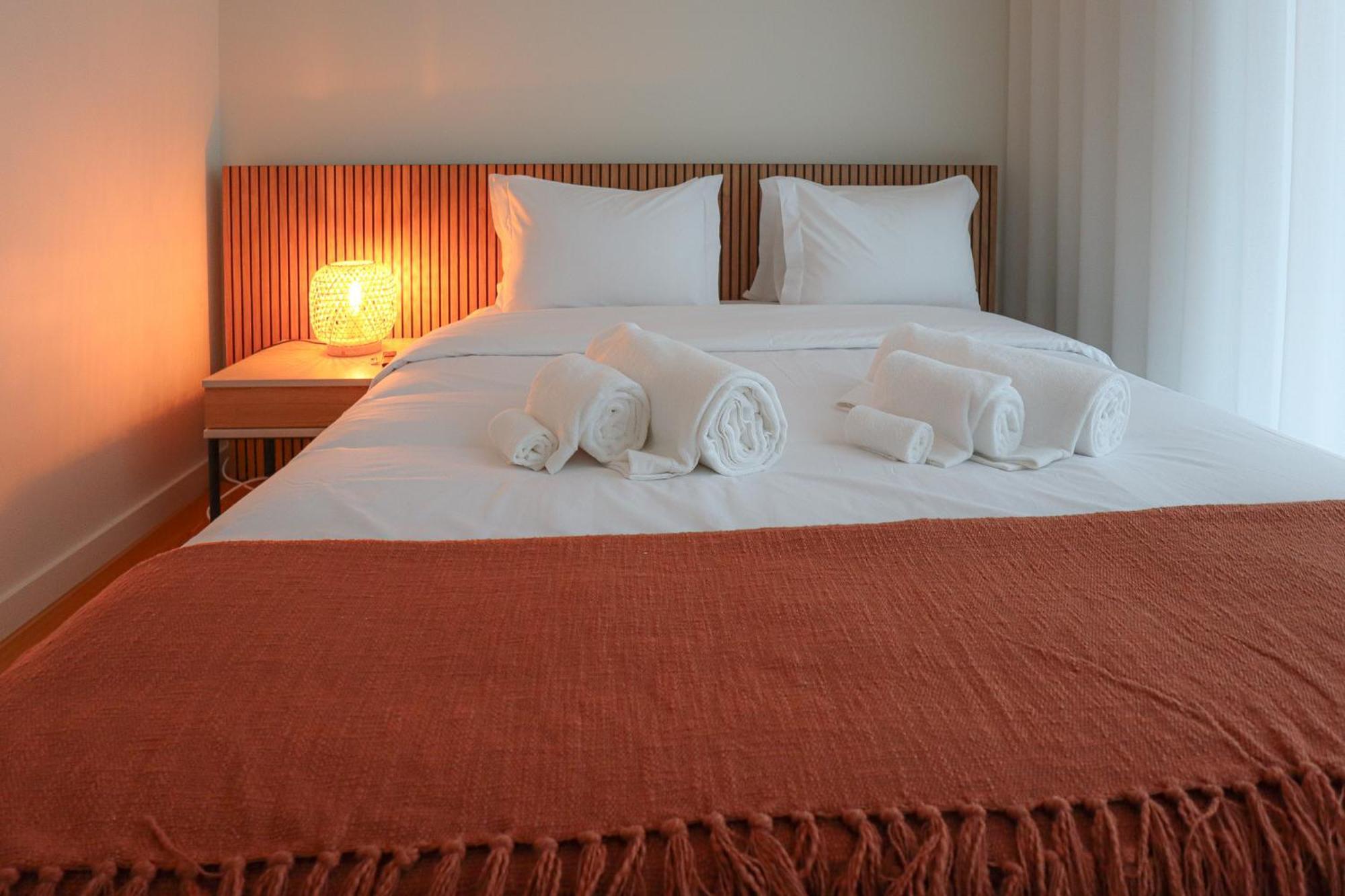 Bayline - Heated Indoor Swimming Pool - - By Bedzy Apartamento
