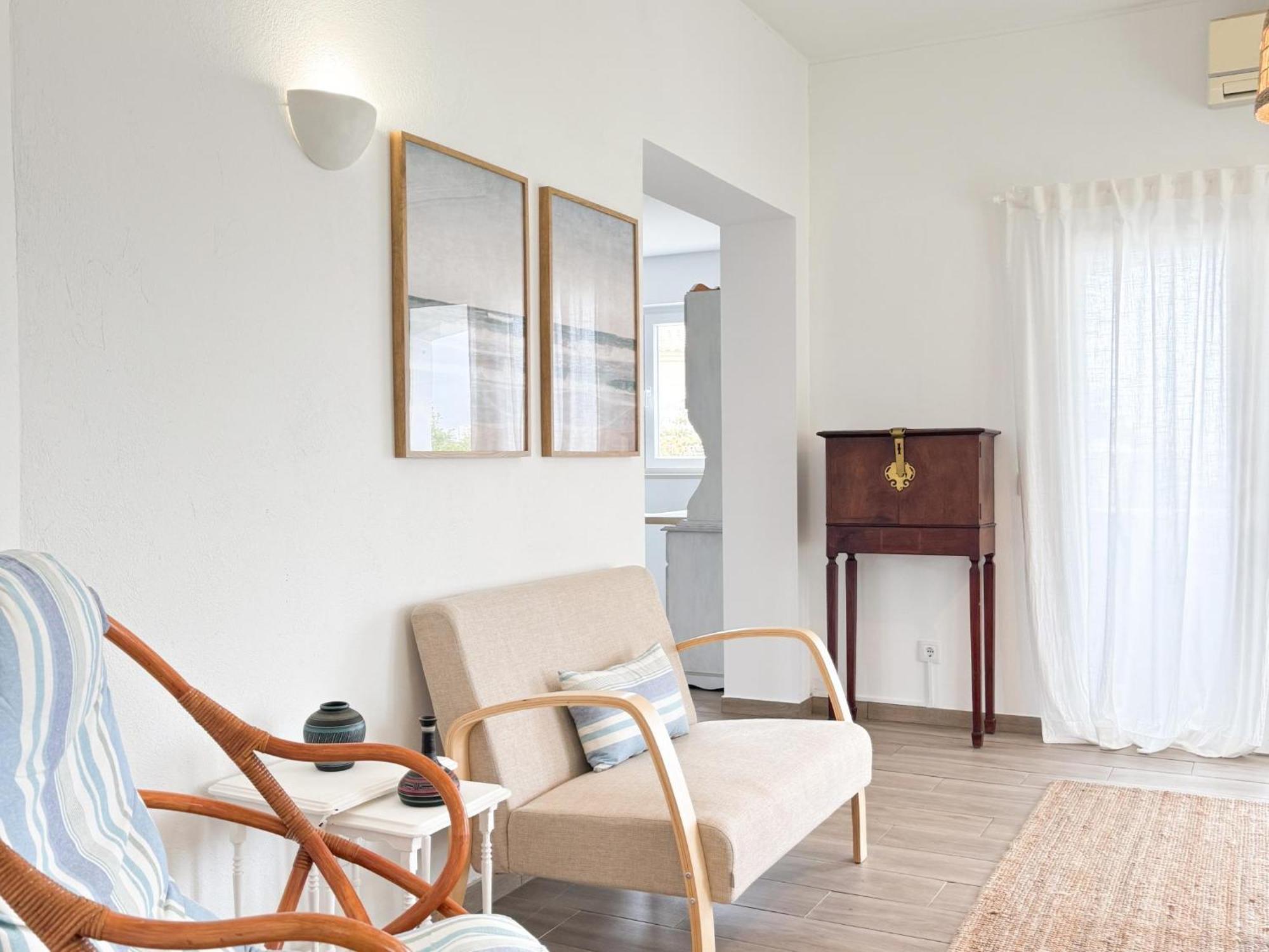 Charming House With Pool And Close To Beaches #1946