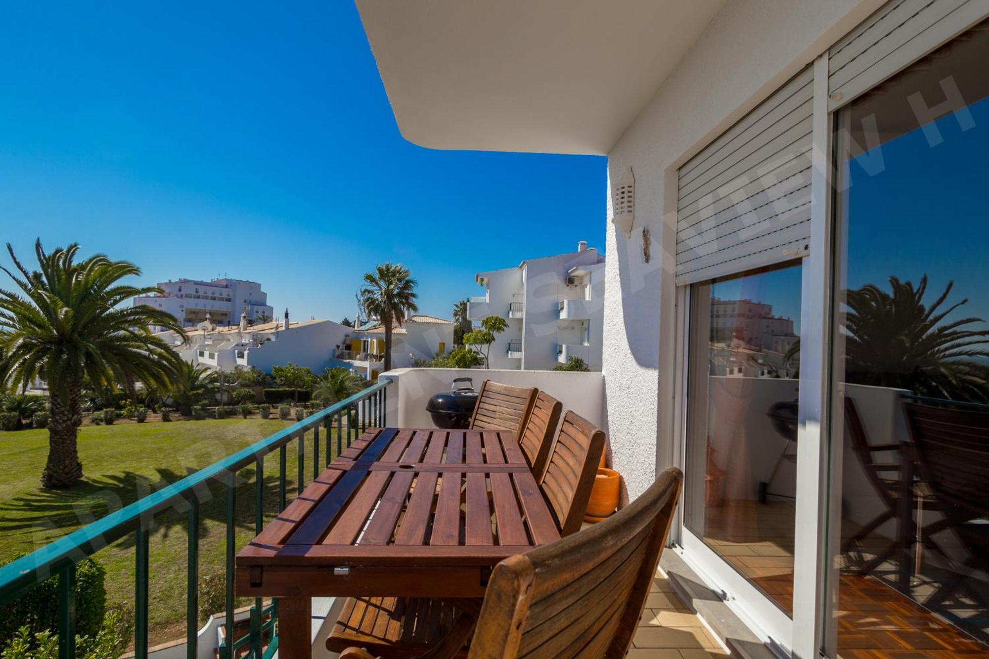 Apartment Seaview H *
