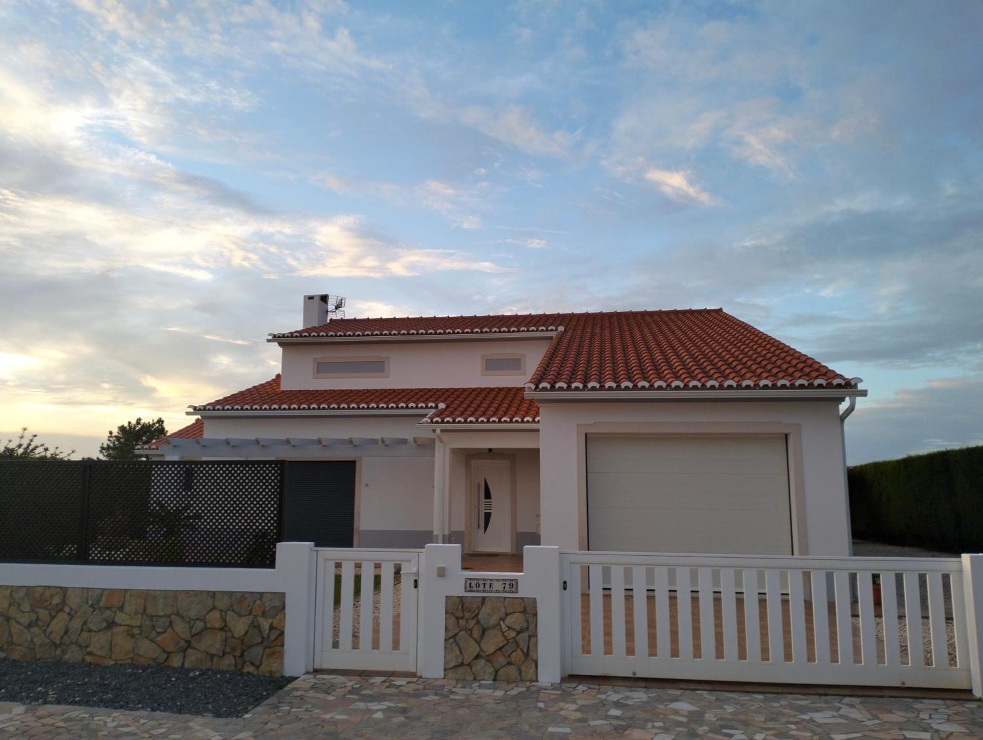 Andorinha With Private Pool In A Quiet Area * Aljezur
