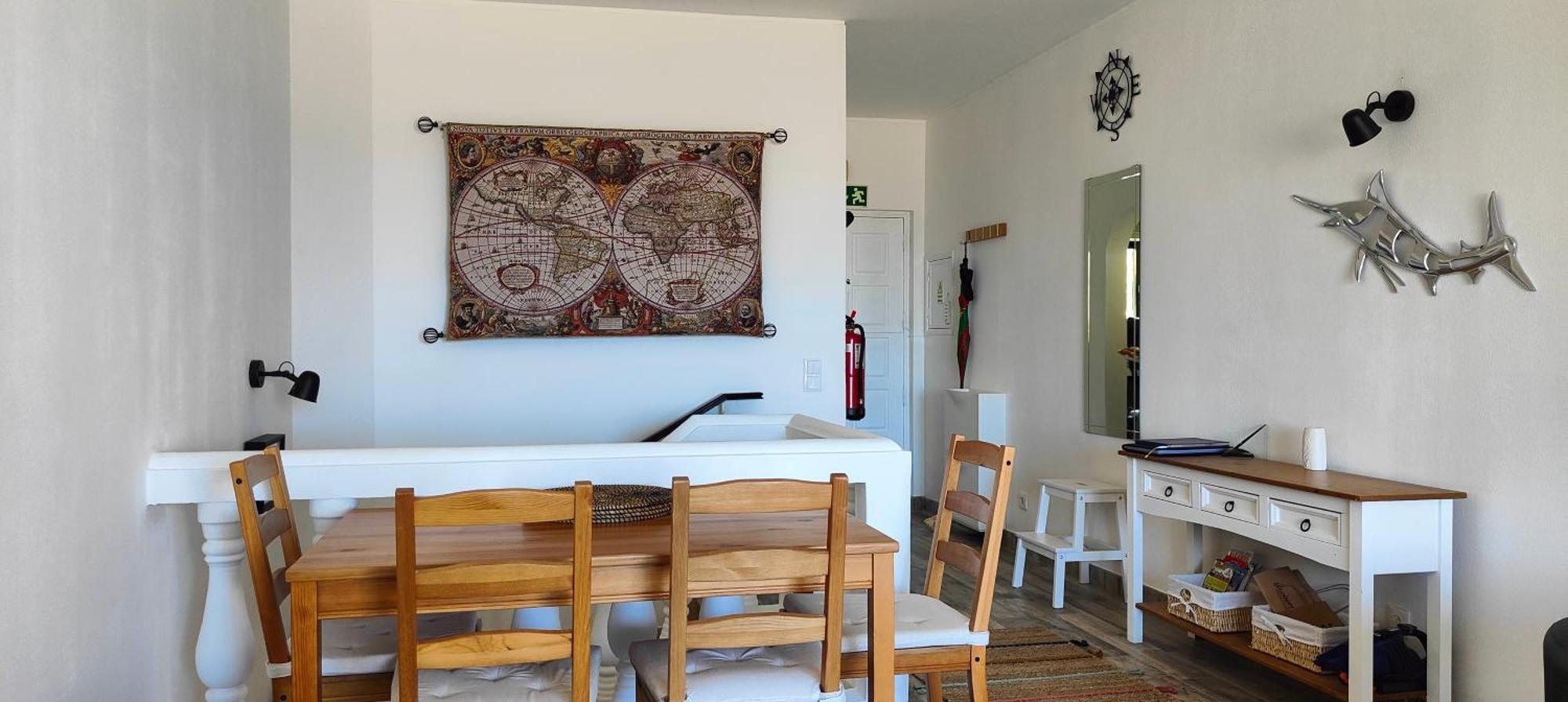 The Swallow's Rest House - Meia
