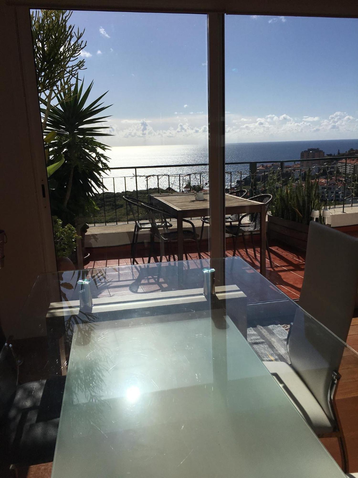 Oceanview Penthouse *
