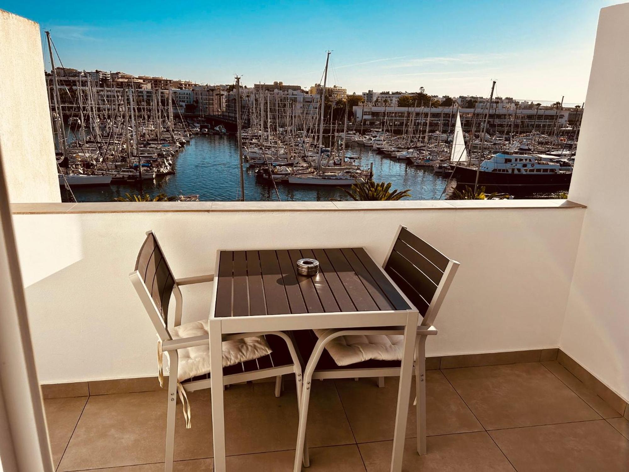 Apartamento With Spectacular Views Of Marina Lagos