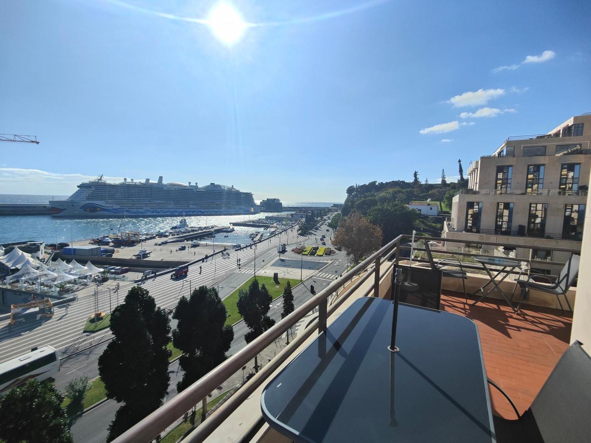 Marina Club Apartment
