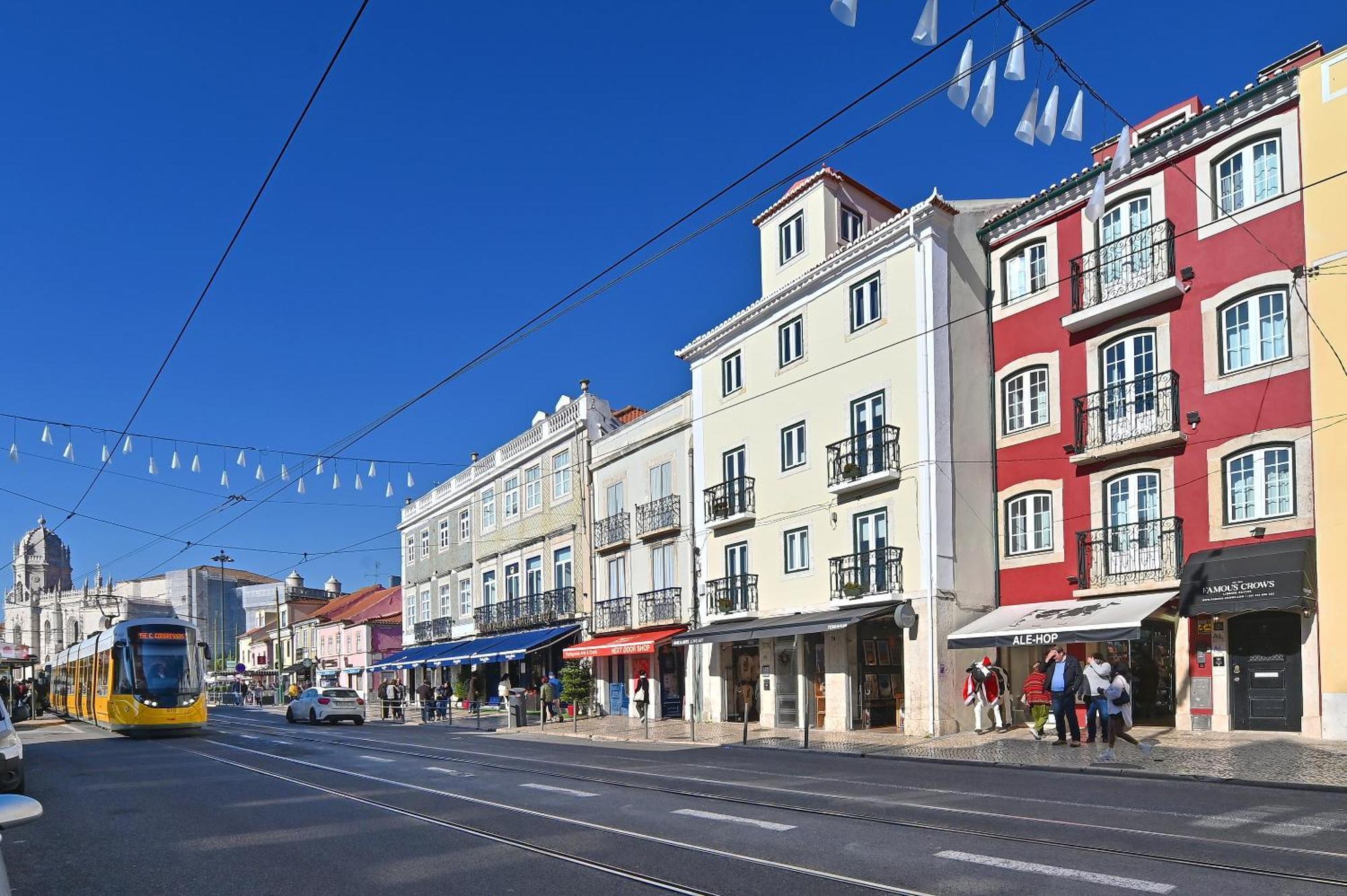 Famous Crows Guest house Lisbon