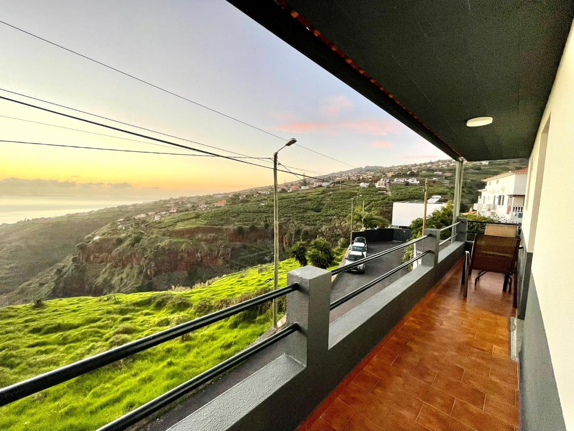 Sunset Star With Sea View Apartment *