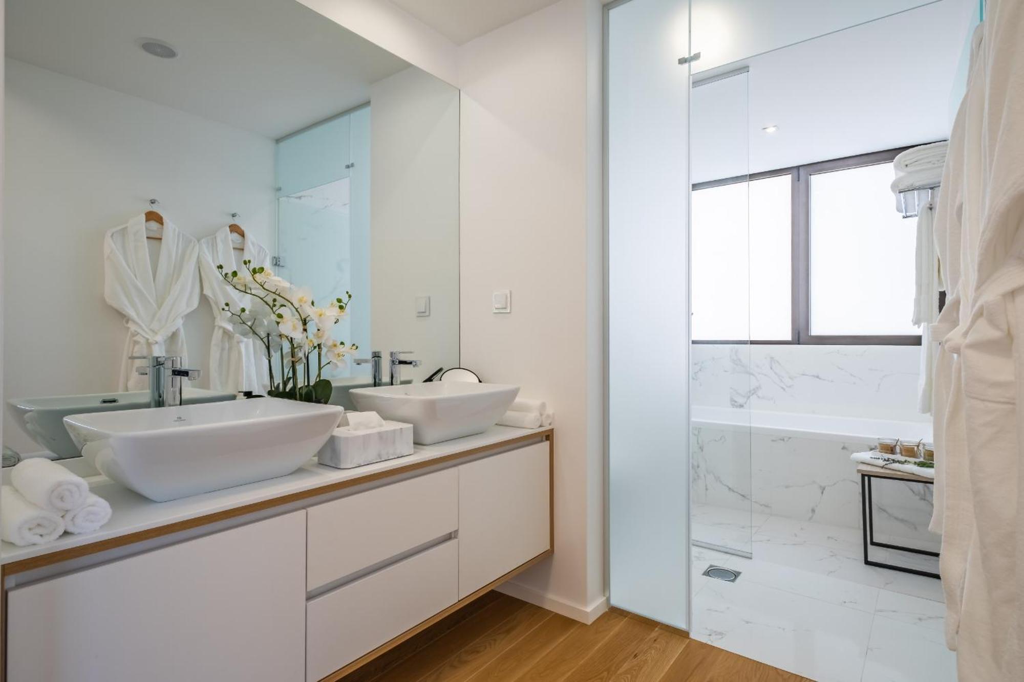 Maha By Kaamah - 2 Bedroom Oceanview Designer *