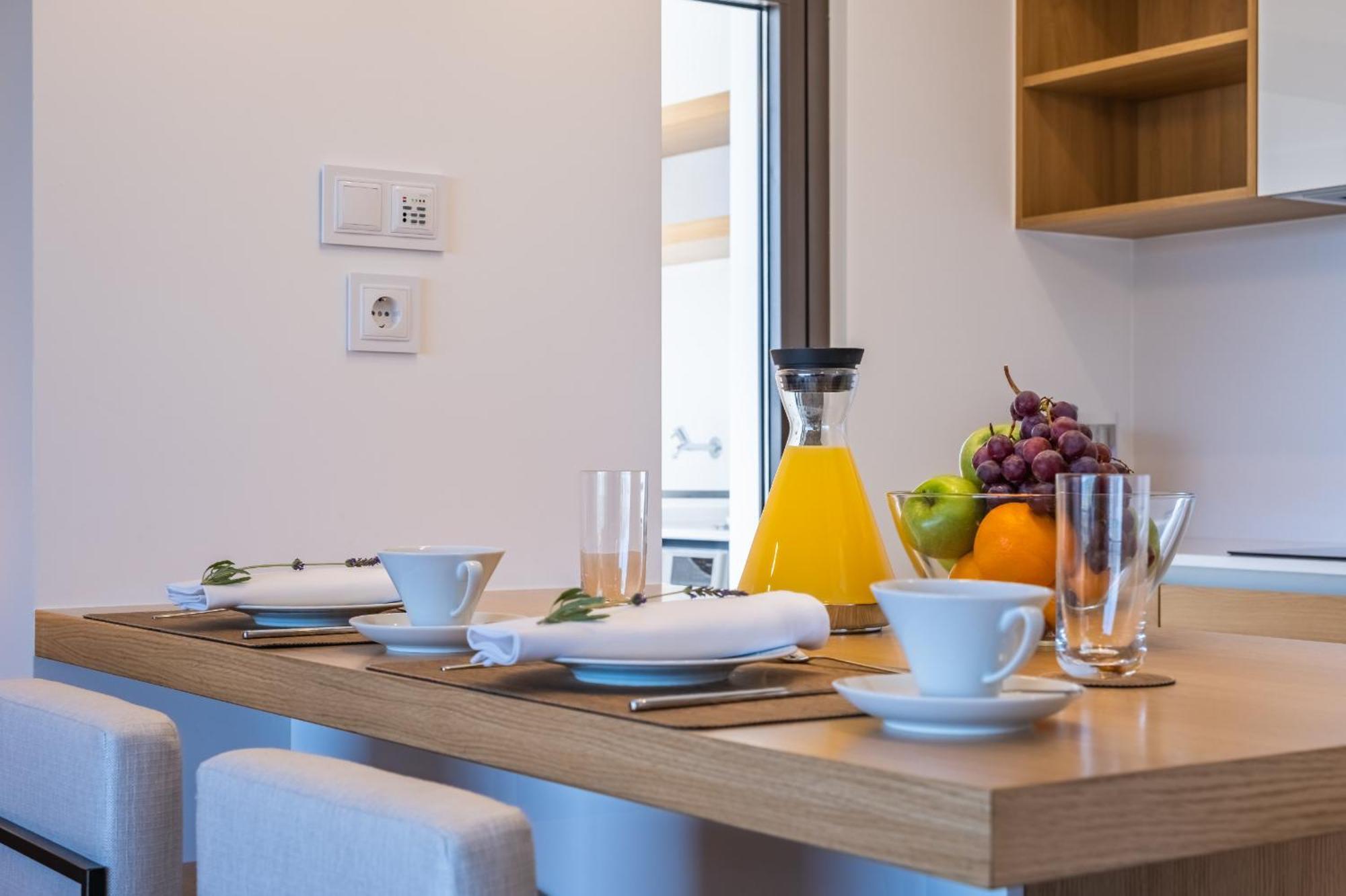 Maha By Kaamah - 2 Bedroom Oceanview Designer Apartment *