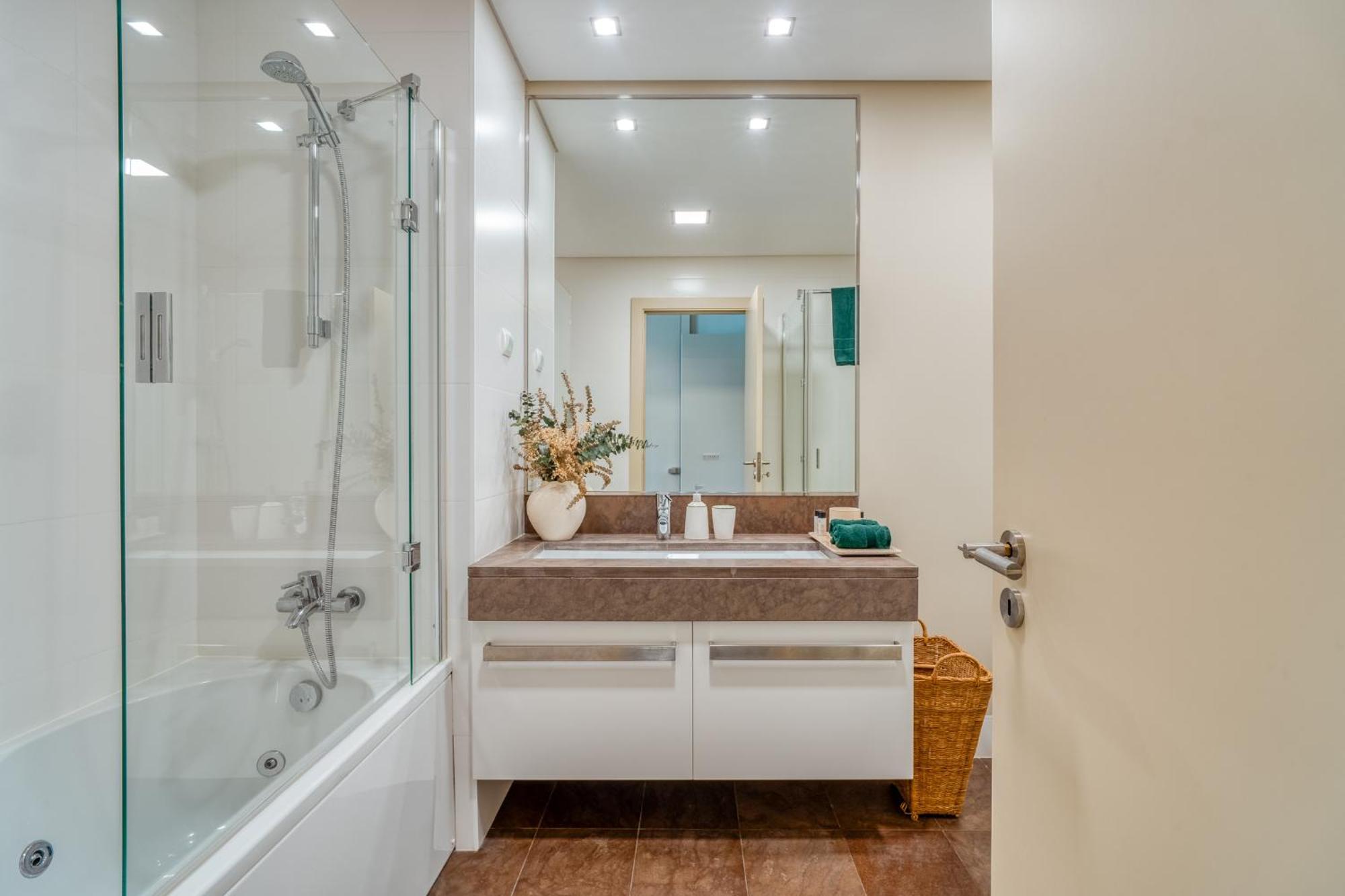 107 - Two Bedroom Apartment *