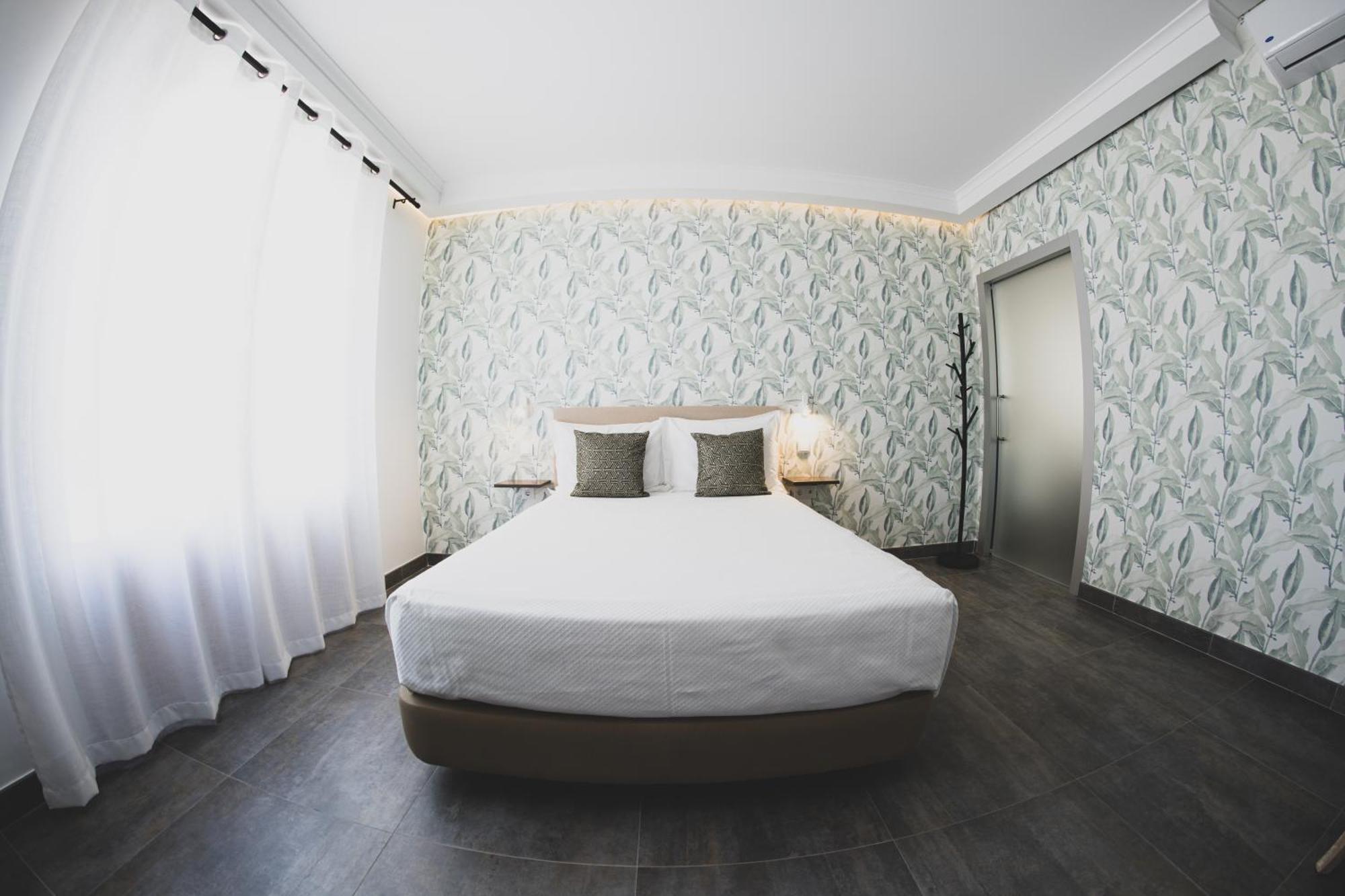 Bed & Breakfast With Pool & Garden By Host Wise 3*