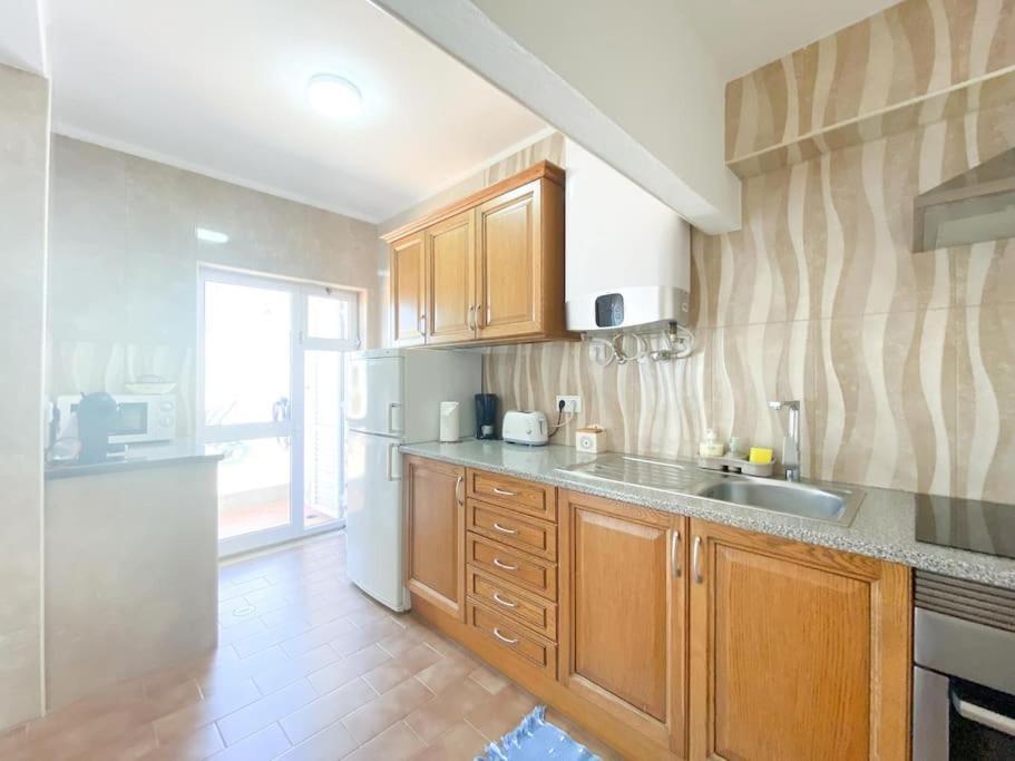 Family-friendly Semi-detached House In #1865 Vakantiehuis Aljezur