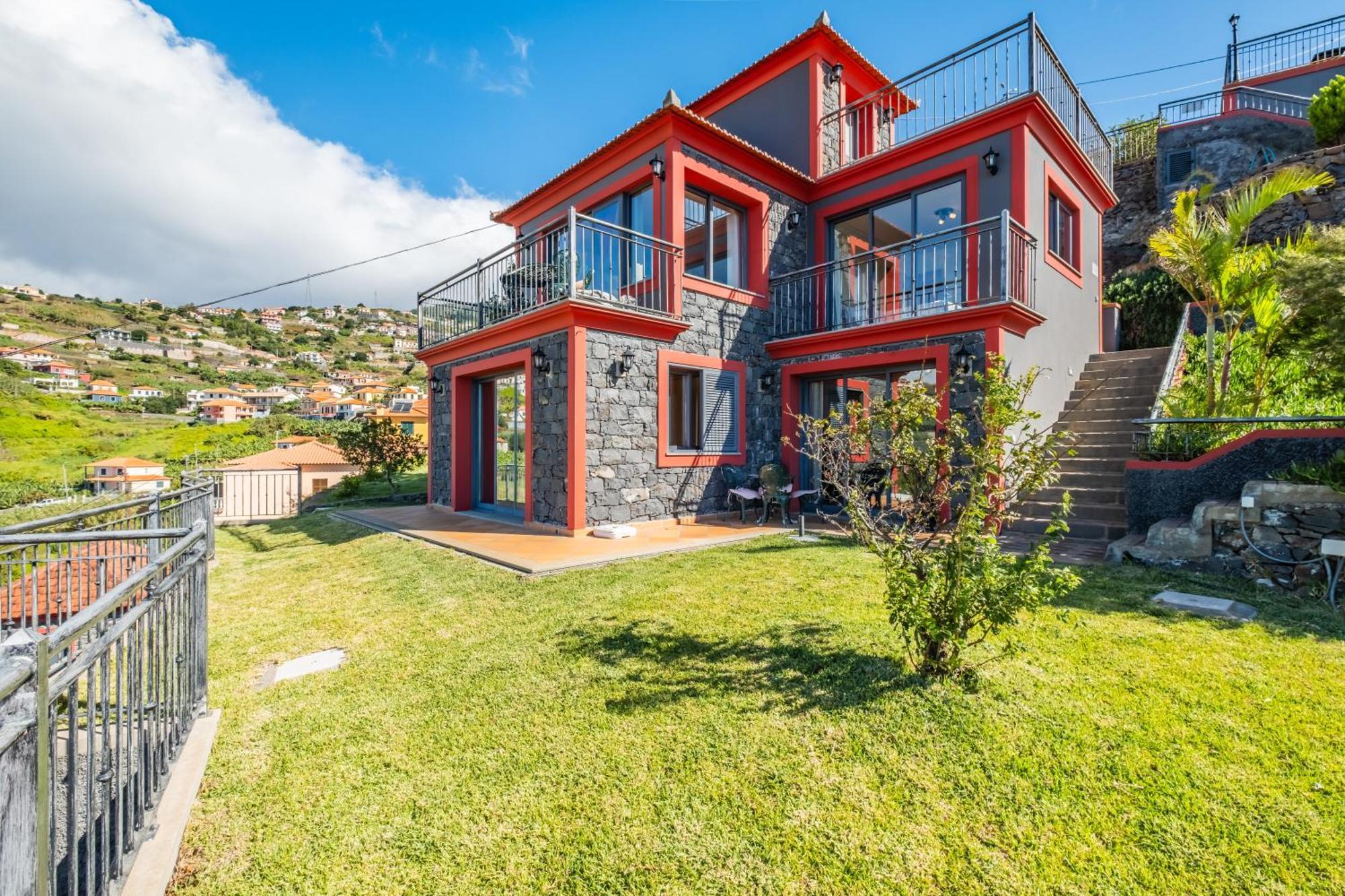 Brava Apartment *