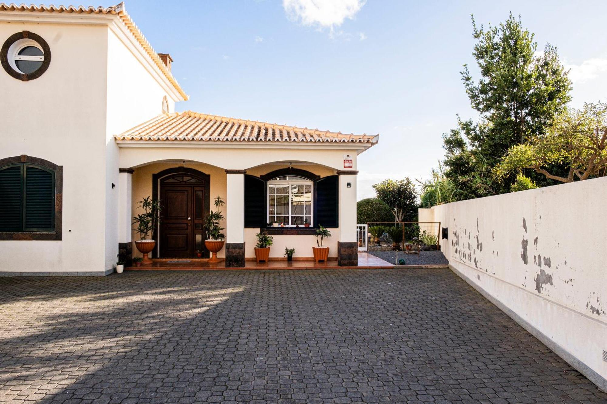Namaste House I Guest house *