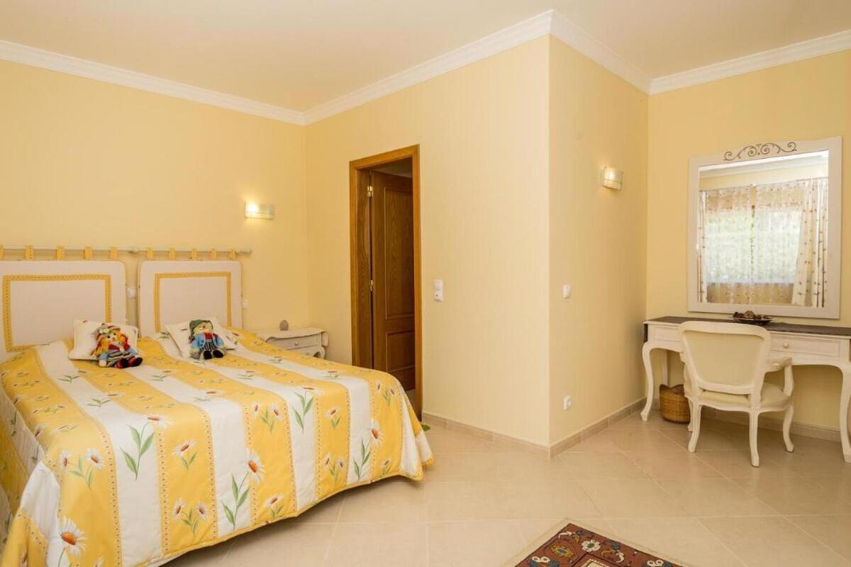 Villa Four Bedroom With Private Pool Oasis Parque At09 *
