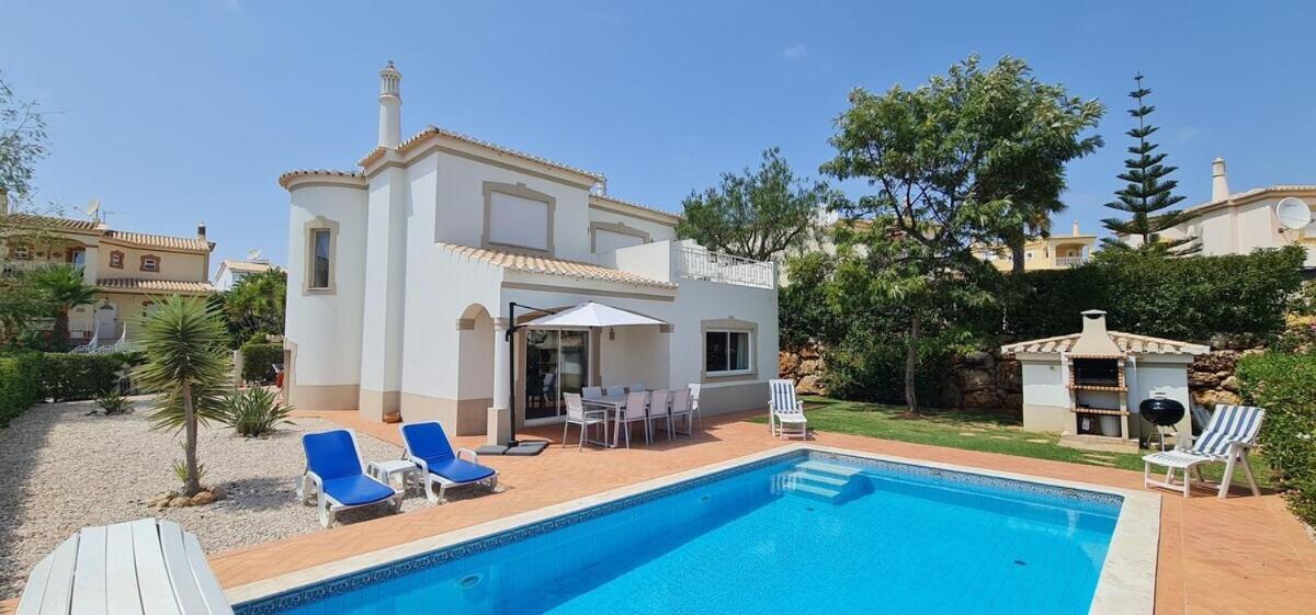 Four Bedroom With Private Pool Oasis Parque At09 Villa *