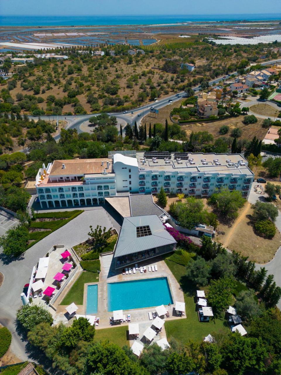 Ozadi Tavira