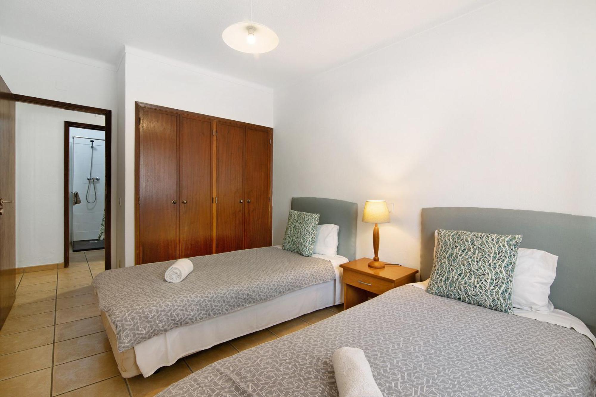 Apartment Directly To The Two Bedrooms