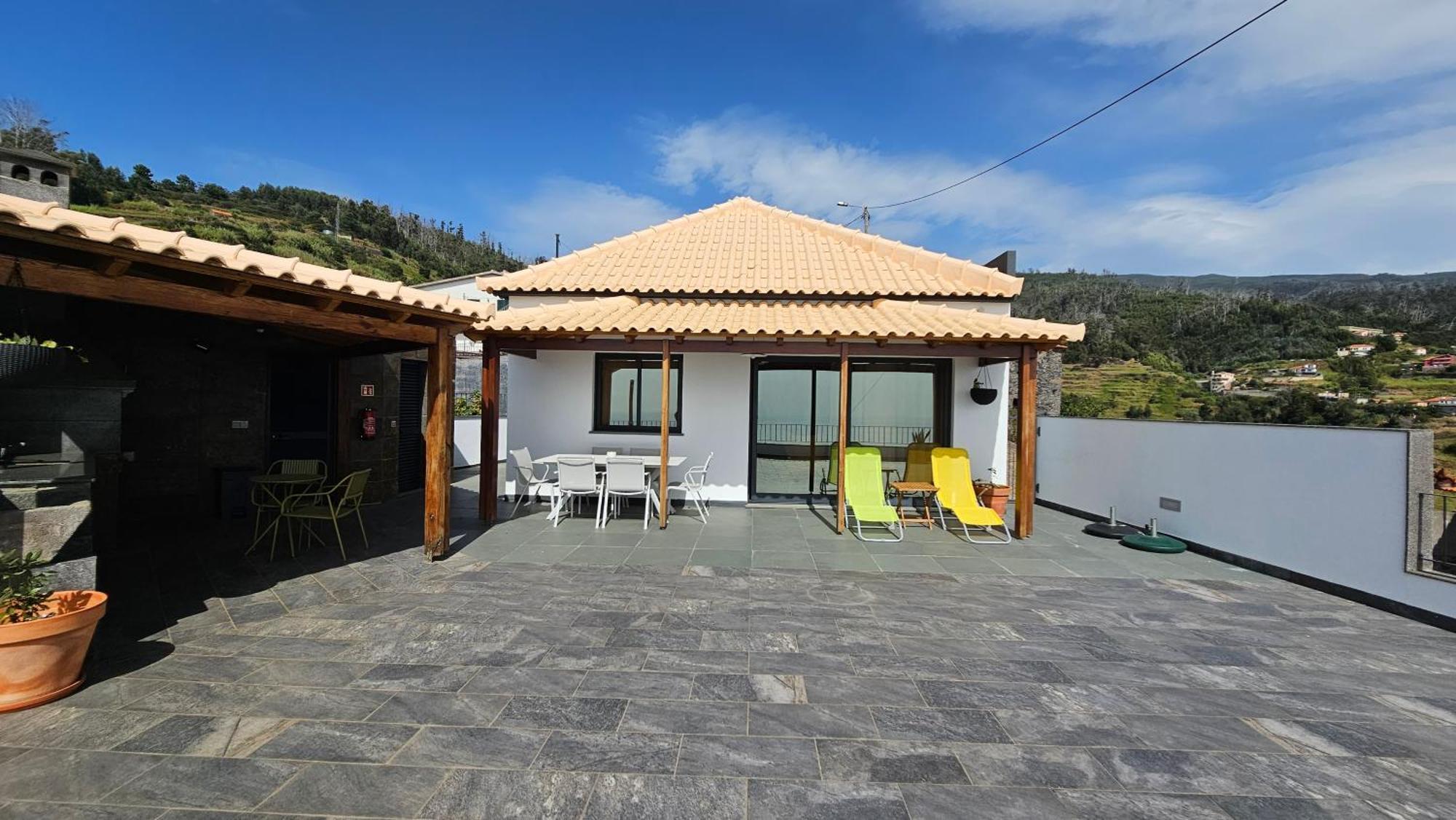 Blue Horizon, Sea And Mountain View Villa Estreito Da Calheta