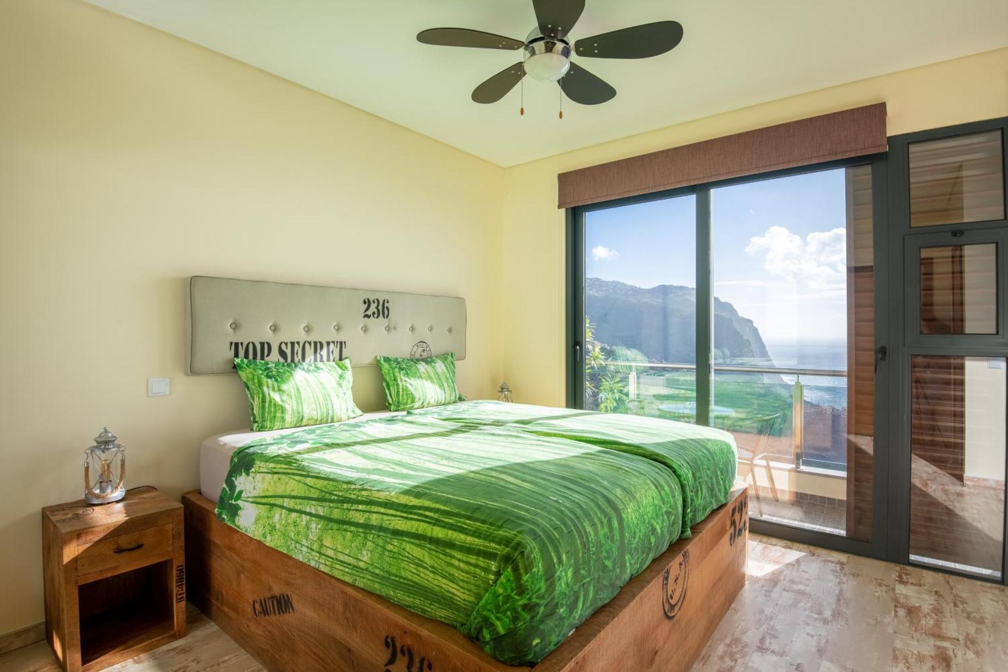 Casa de hóspedes Guesthouse-theview (adults Only)