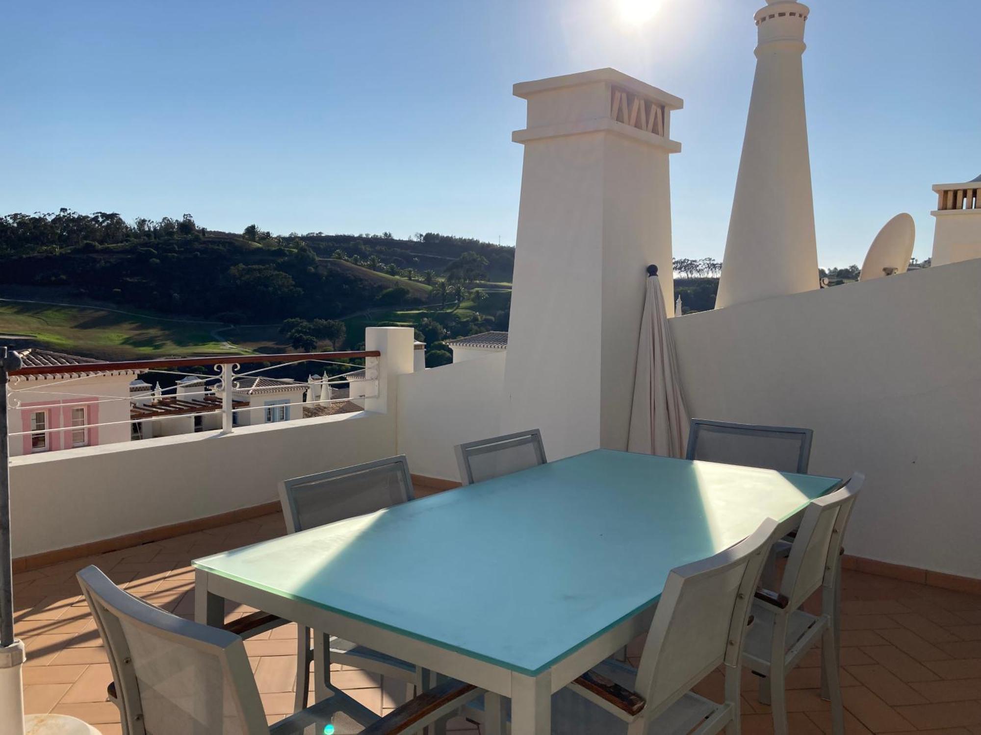 Luxury Private Property-pool, Unique Sun Roof, Free Wifi * Budens