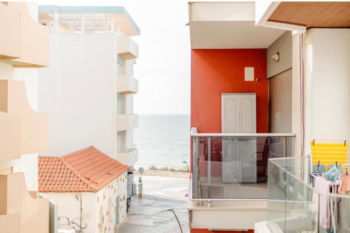 Sunset Apartment *