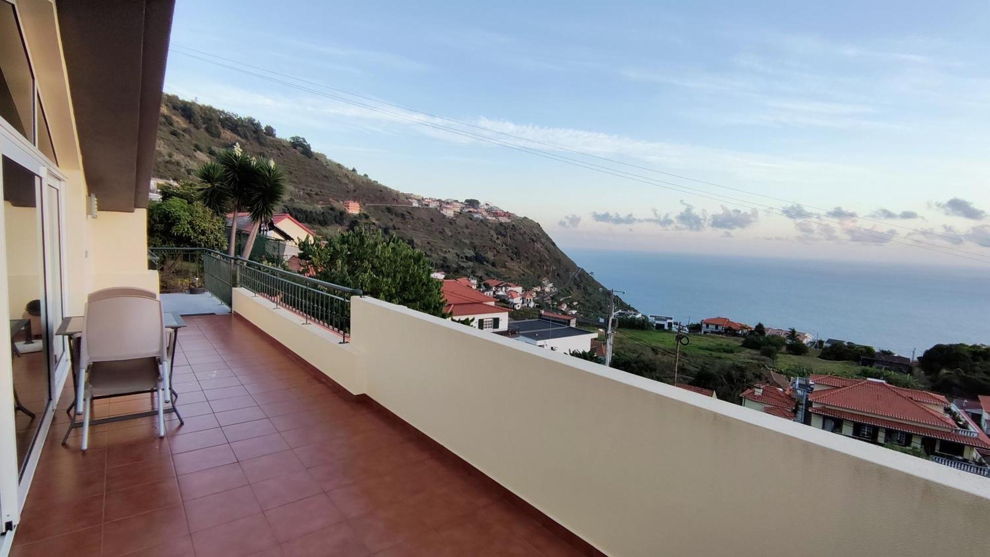 Vista Romantica Madeira Apartment Arco da Calheta (Madeira)