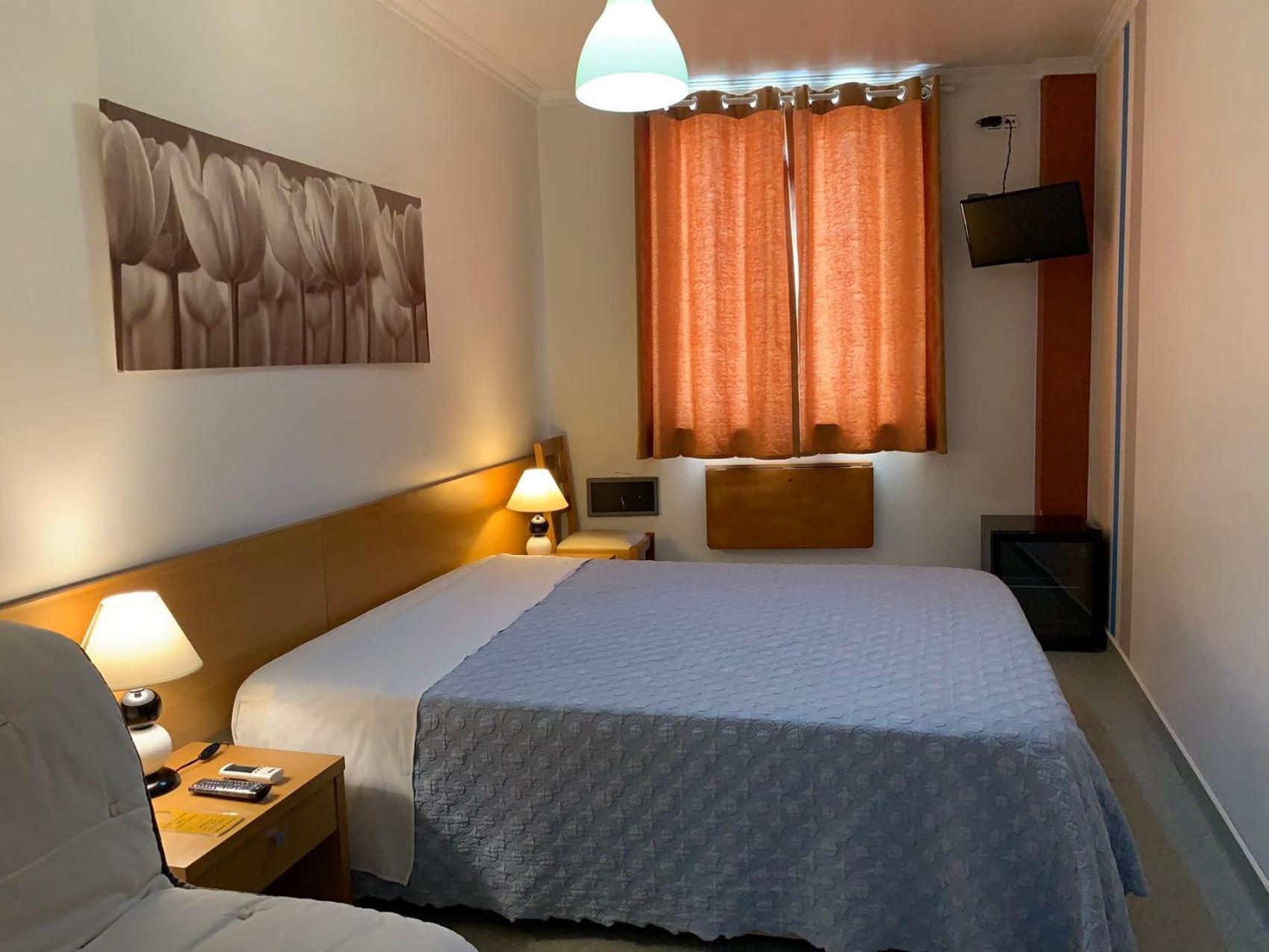 Hotel Weaa 2*