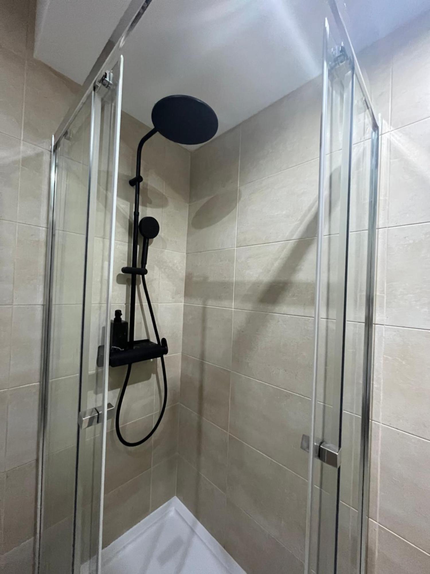 Casino 3 Bedrooms With Pool *