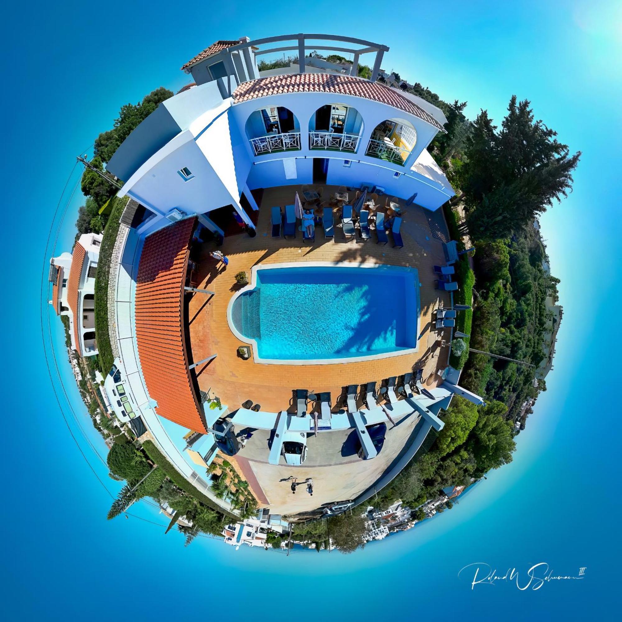 Welwitshia Guest house