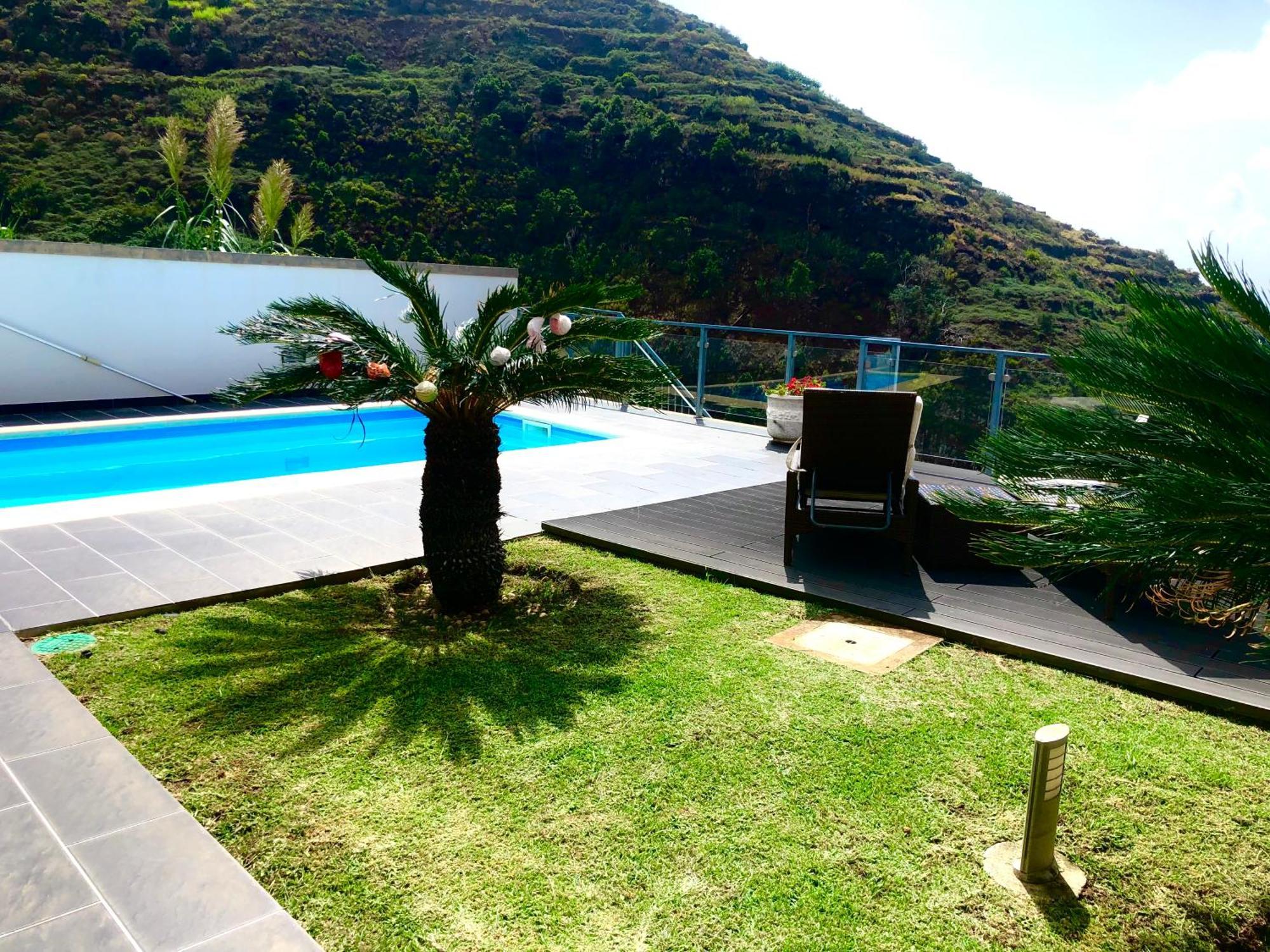 Alex,pool And Ocean View Calheta (Madeira)