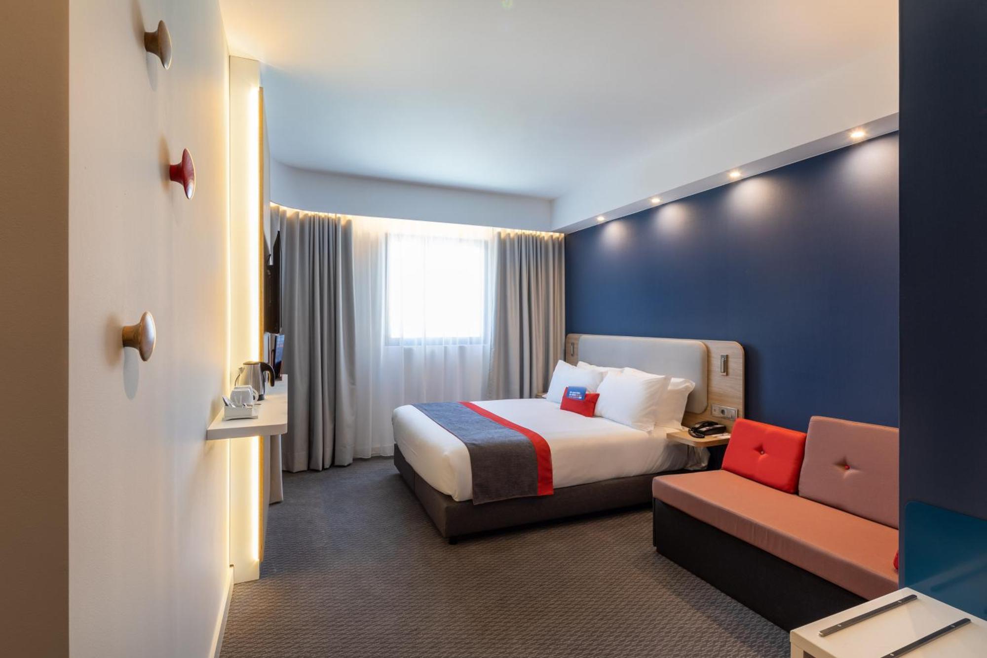 Hotel Express Centre By Ihg Oporto