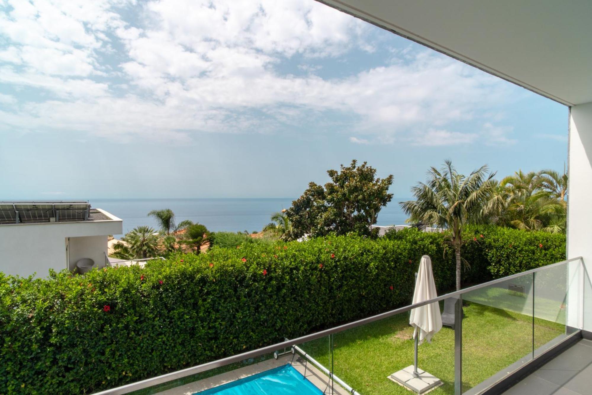 Star With Private Heated Pool In * Funchal (Madeira)