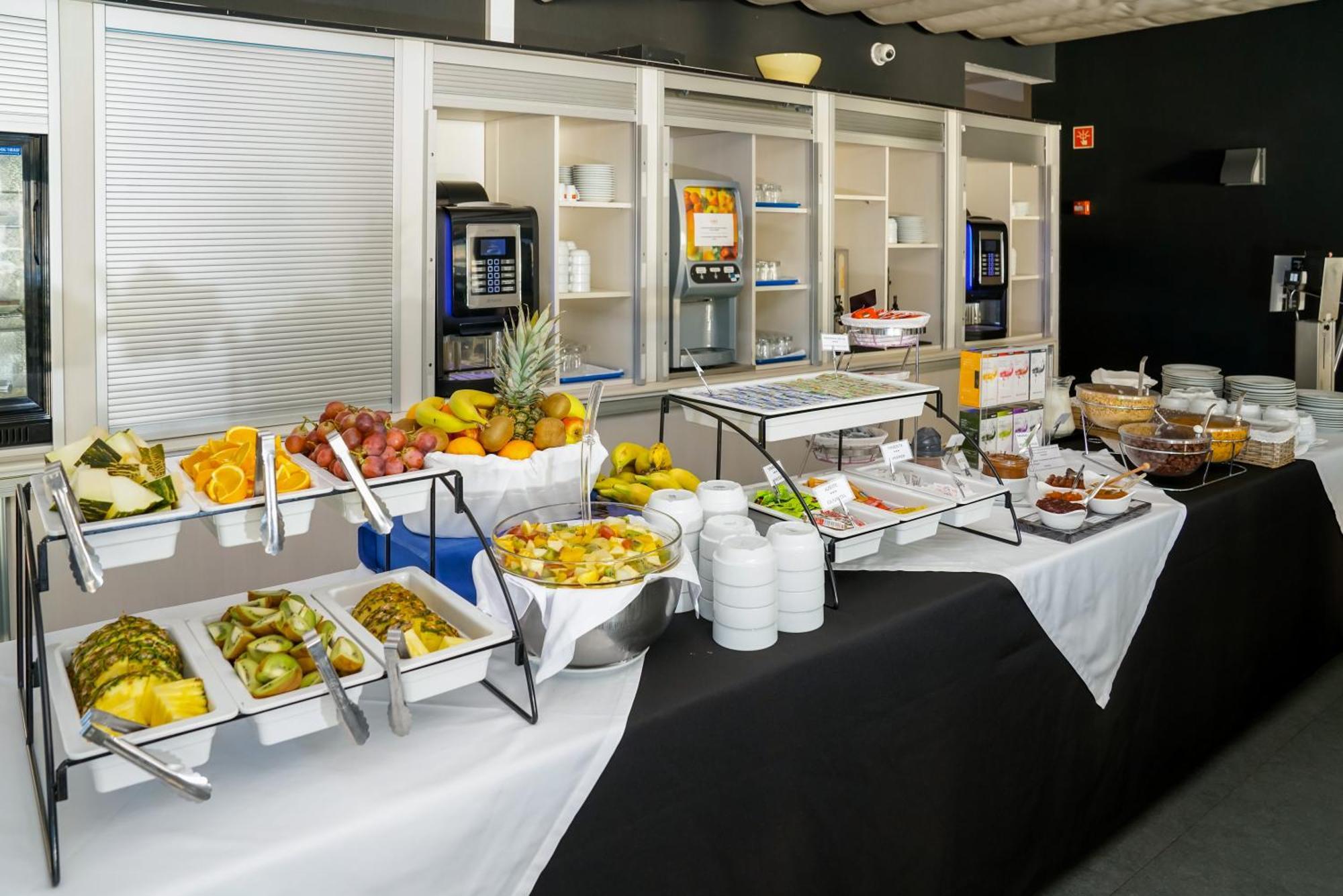 Carvi Hotel 3*