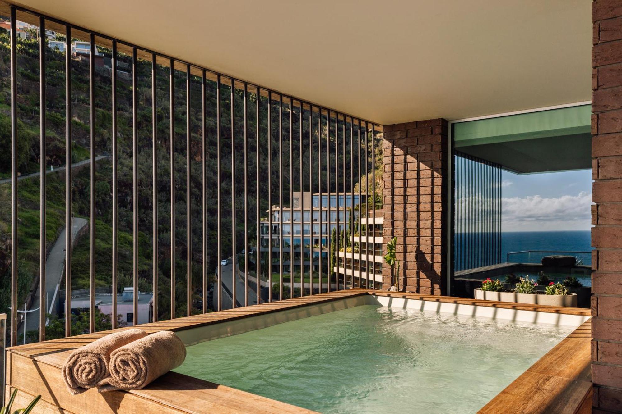 Resort Saccharum - And - Savoy Signature Calheta (Madeira)