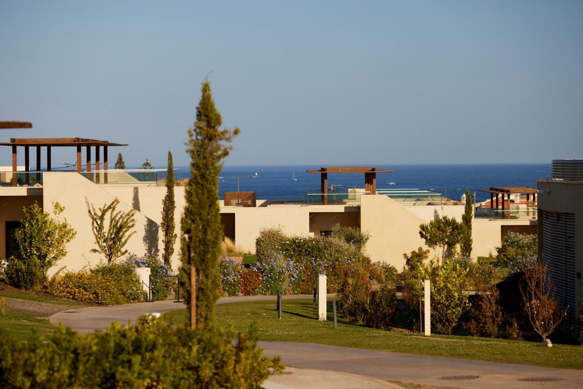 White Shell Resort 4*