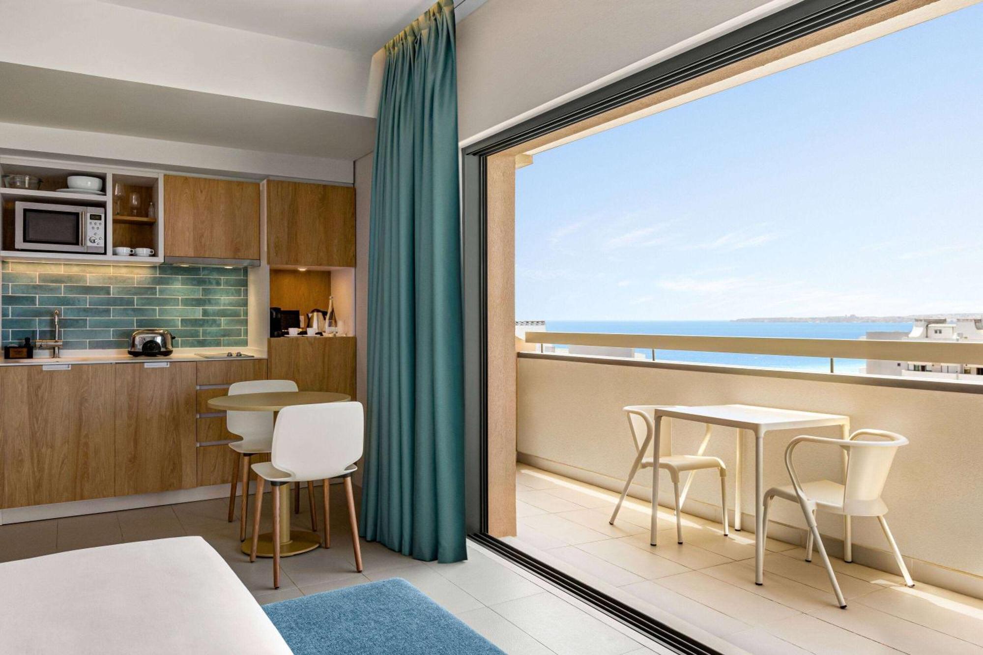 Hotel Wyndham Residences (adults Only)