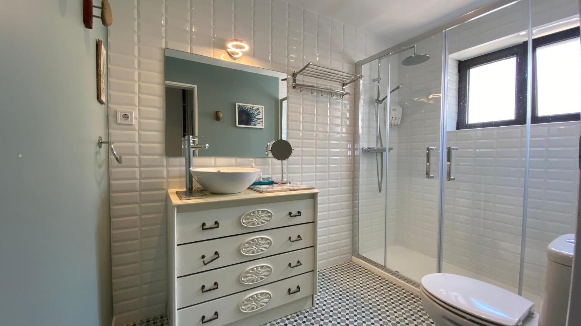 Sea Ceiling - Apartment *