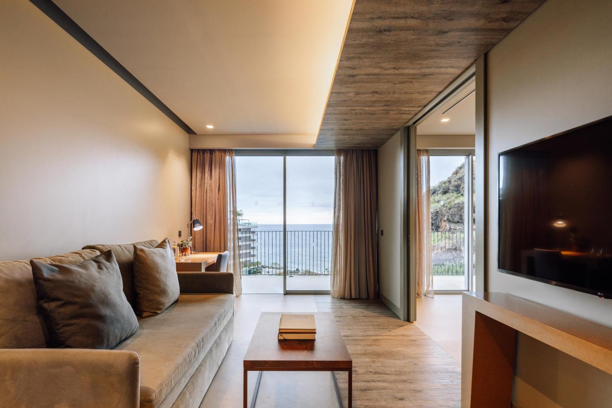 Saccharum - And - Savoy Signature Resort