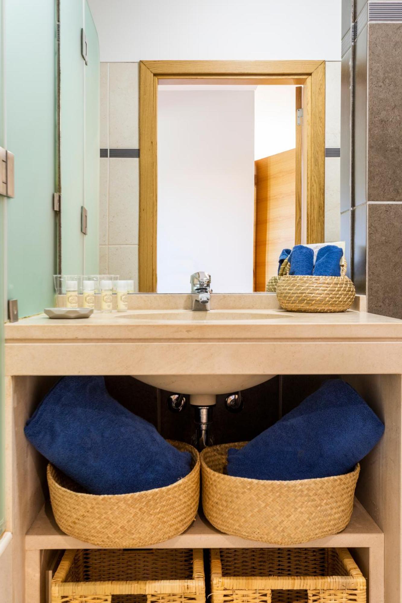 Placid Village Apartment