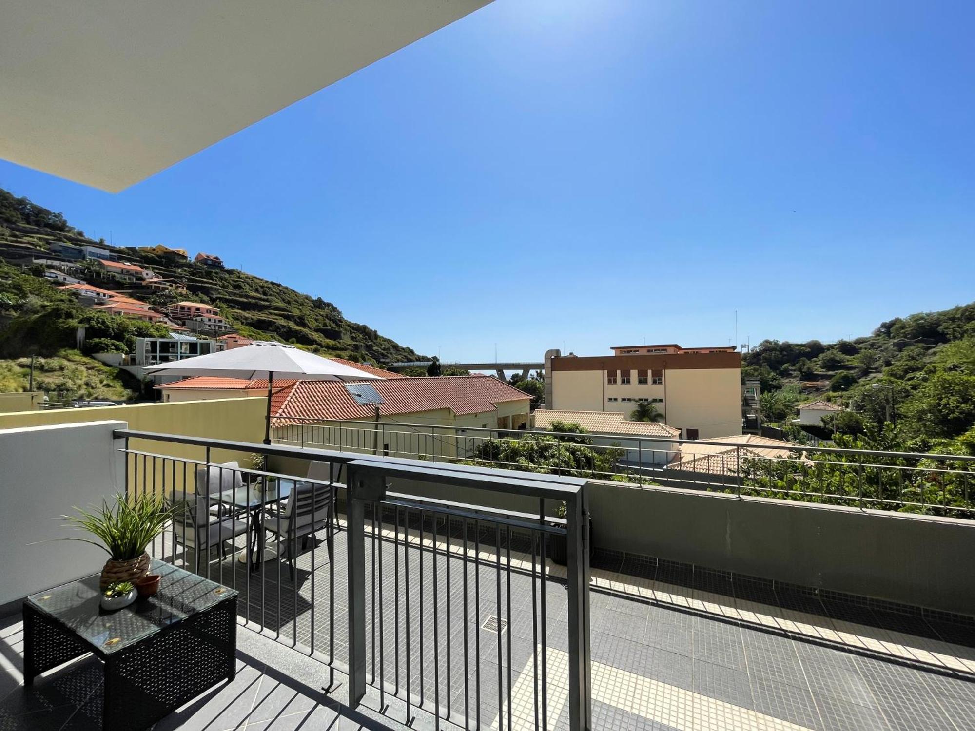 Plaza Charming Flat * Santa Cruz (Madeira)