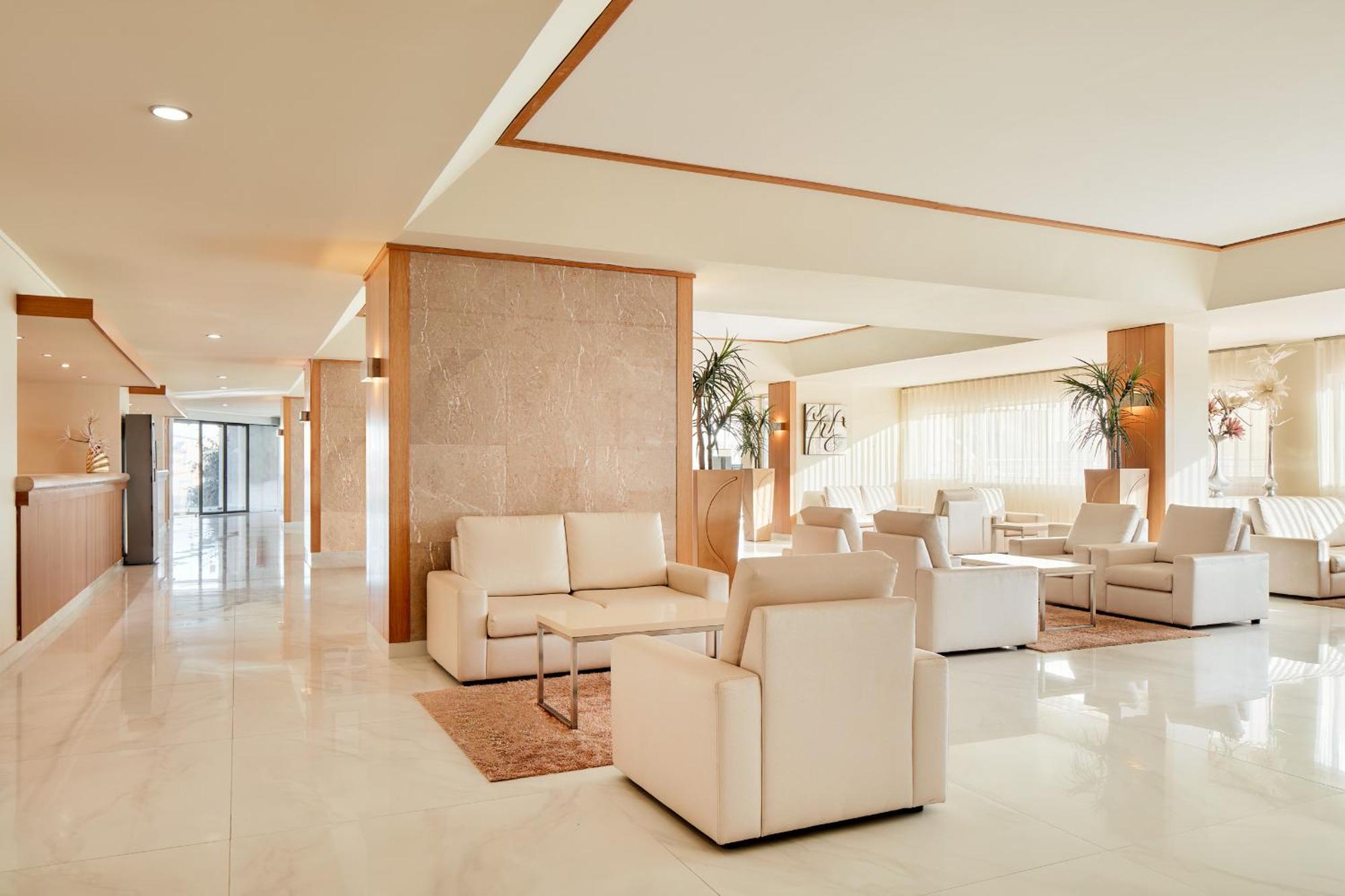 Hotel Sol & 4*