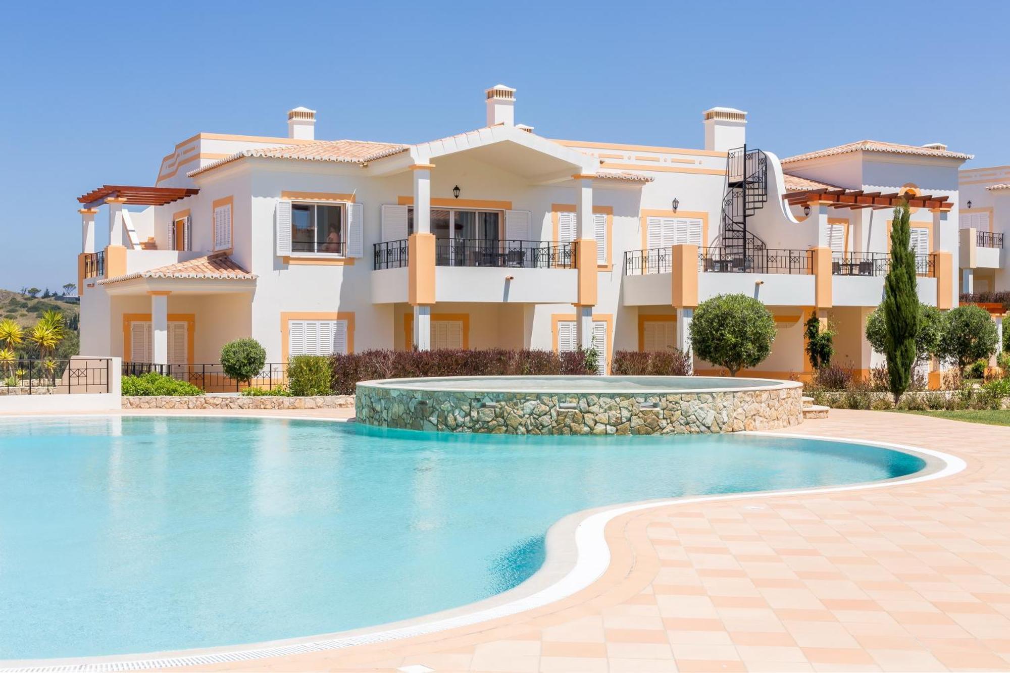 Holiday park Nau Village 4*