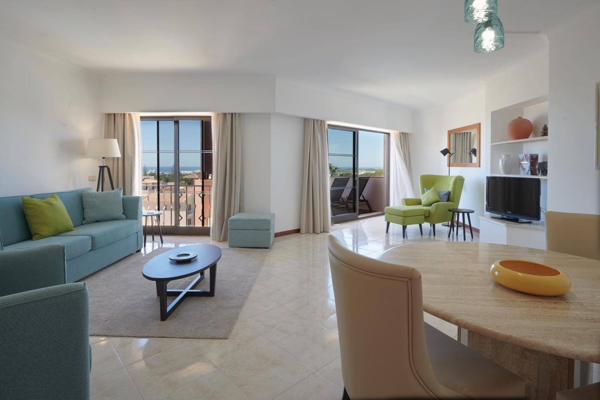Four Seasons 4*