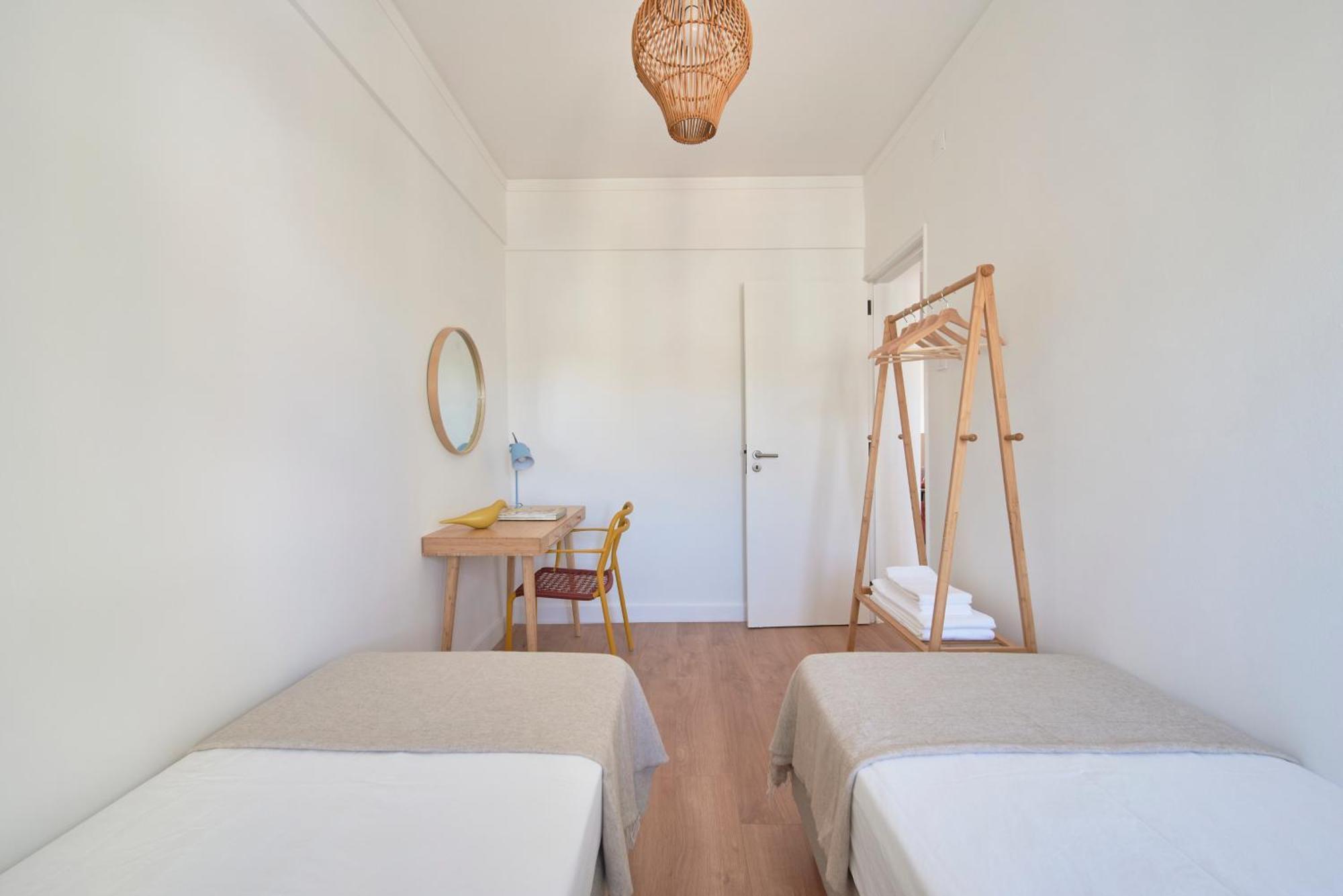 Apartment Sunset Bay View, Renovated Apt, By Timecooler Setubal